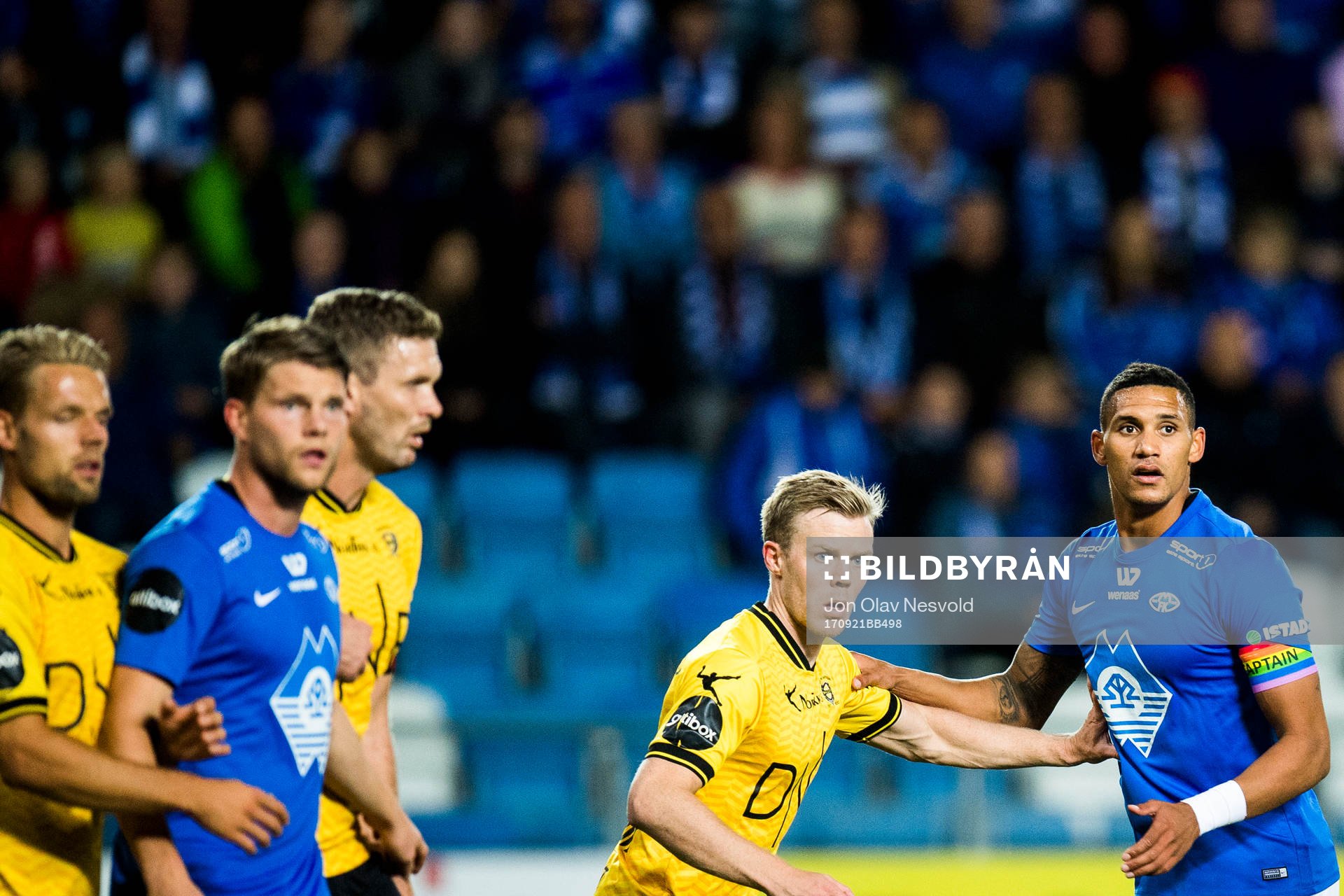 Erling Knudtzon of Lillestrøm and Ruben Gabrielsen of Molde