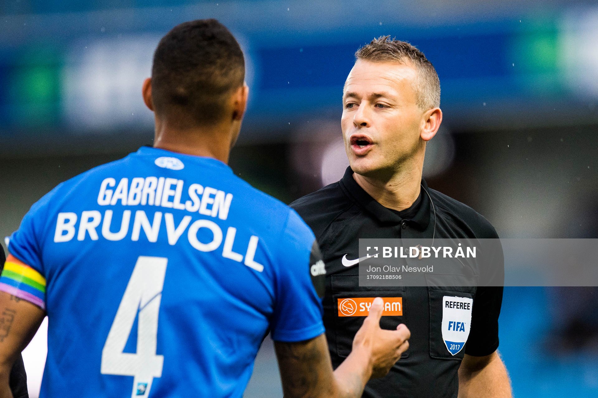 Ruben Gabrielsen of Molde and Svein Oddvar Moen, referee