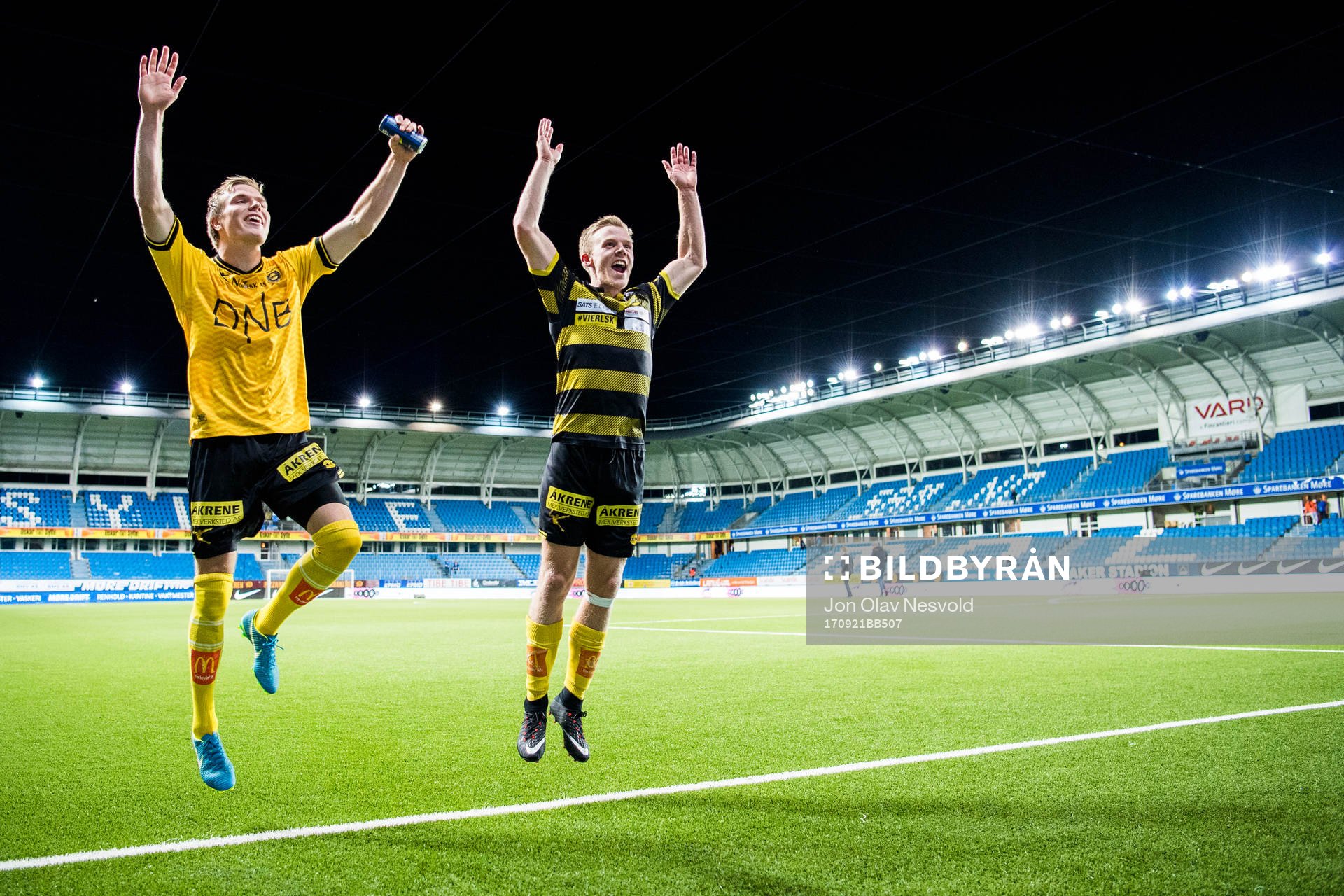 Simen Kind Mikalsen and Erling Knudtzon of Lillestrøm