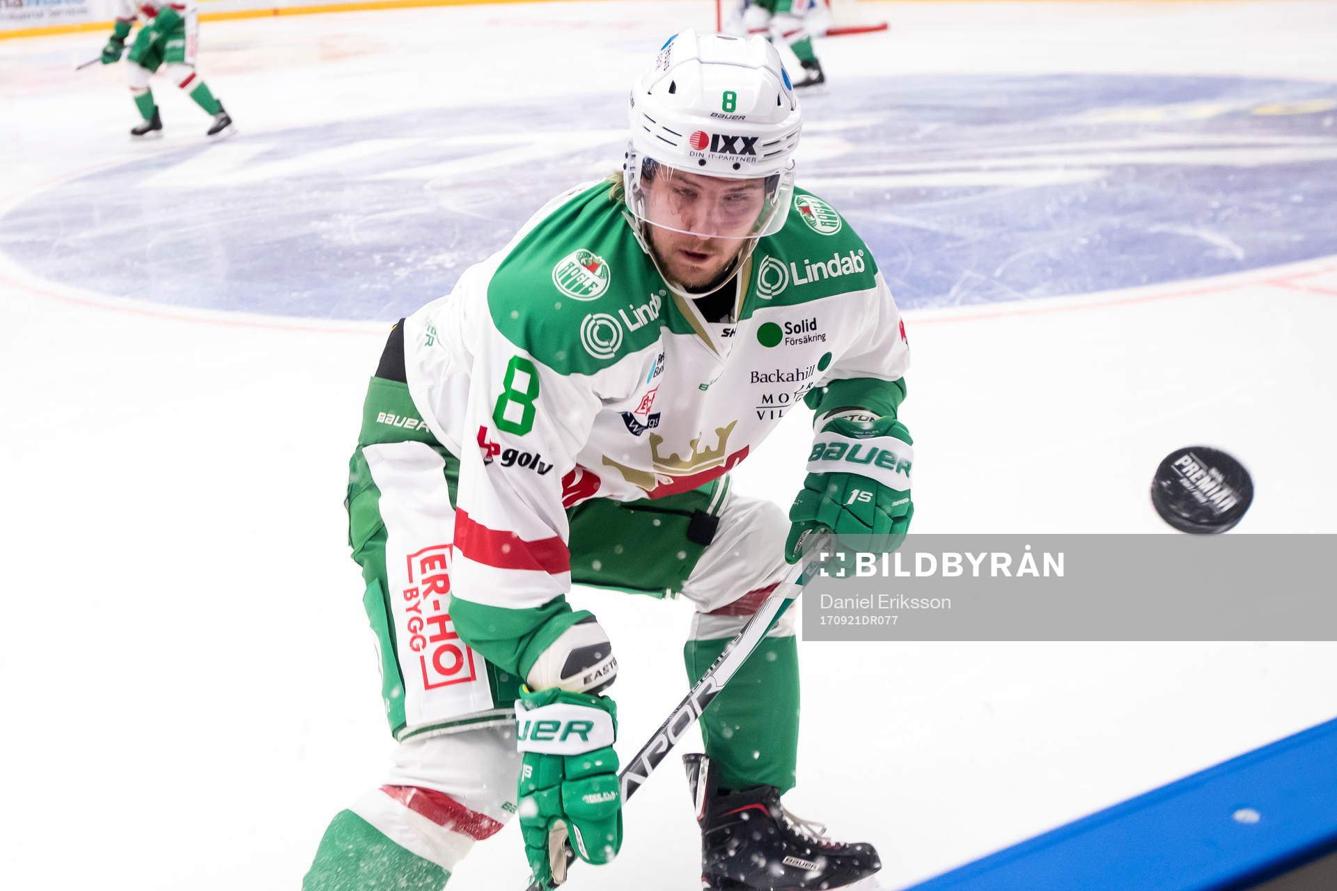 Rögles Linus Sandin   i ishockeymatchen i SHL mellan Mora