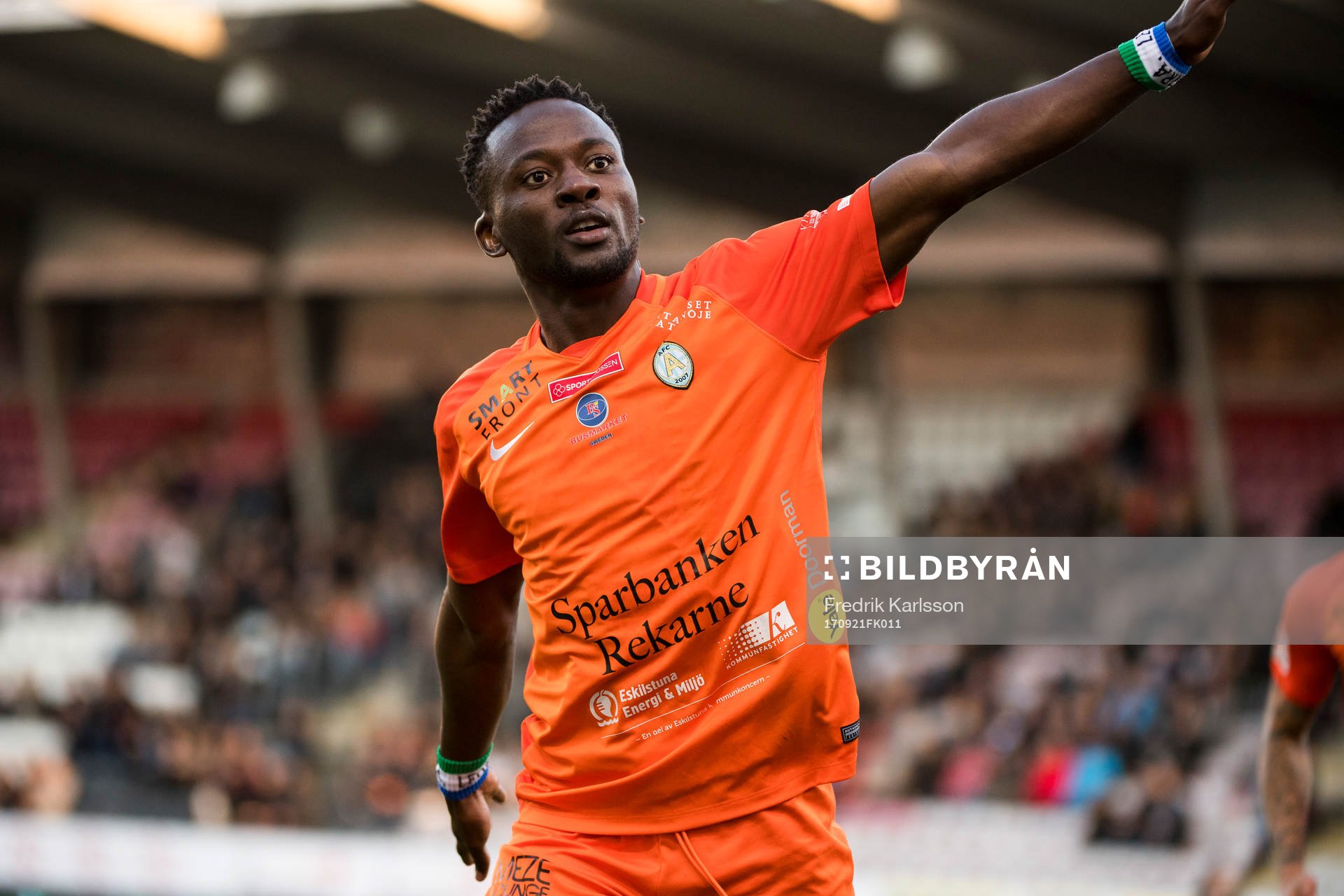 AFC Eskilstunas Mohamed Buya Turay jublar