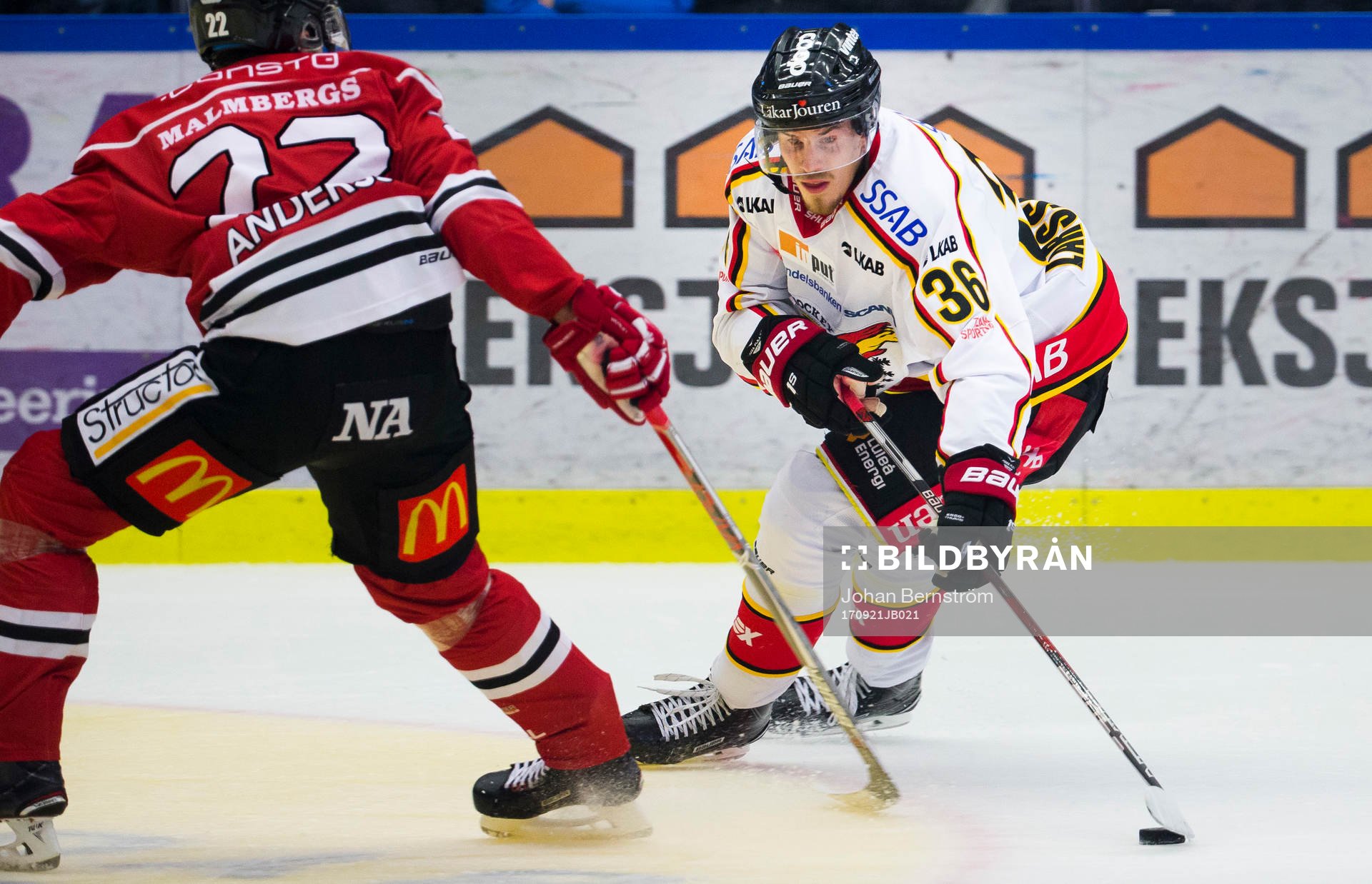 Örebros Jonathan Andersson och Luleås Emil Larsson