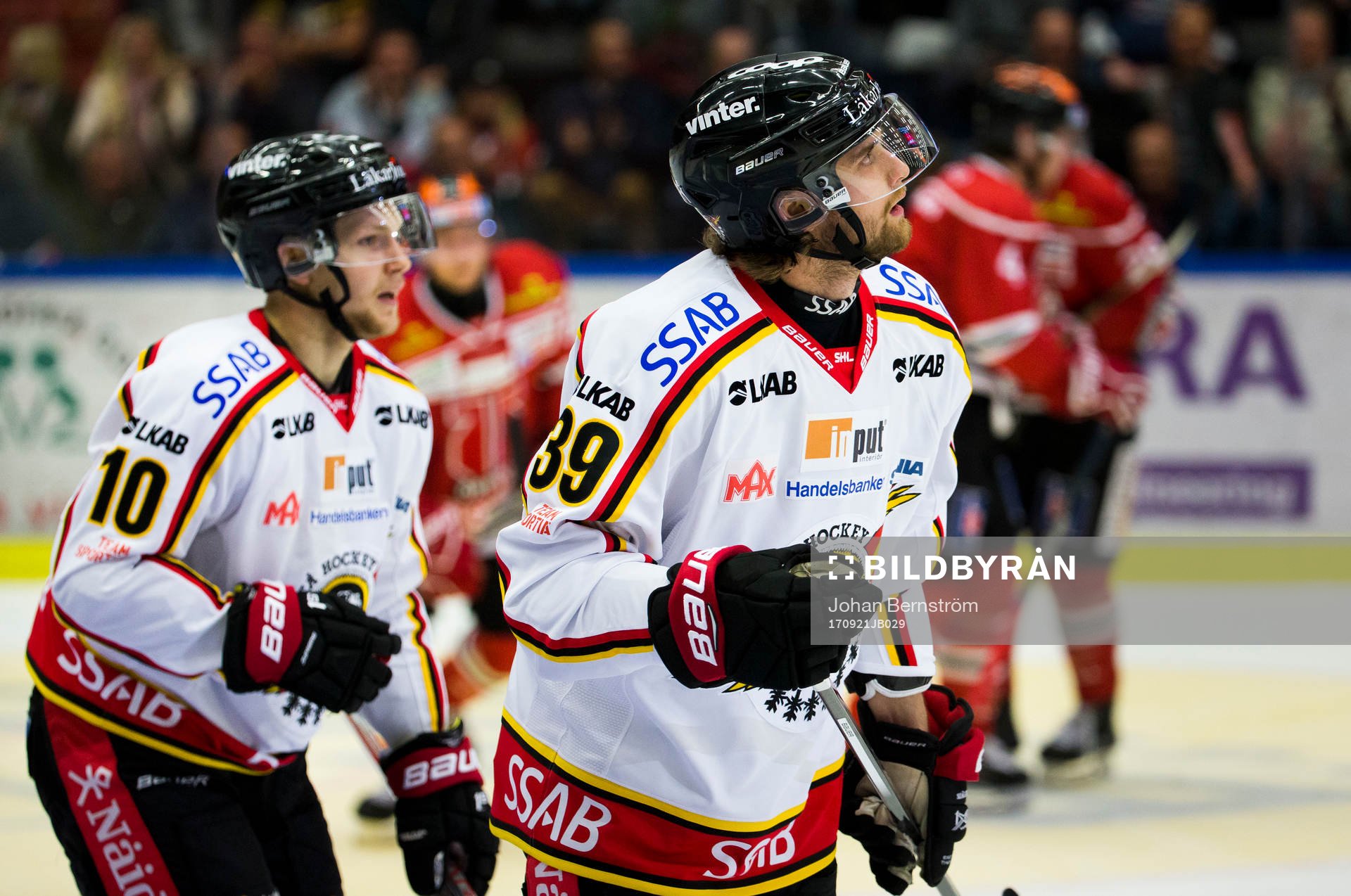 Luleås Einar Emanuelsson och Pontus Själin deppar vid