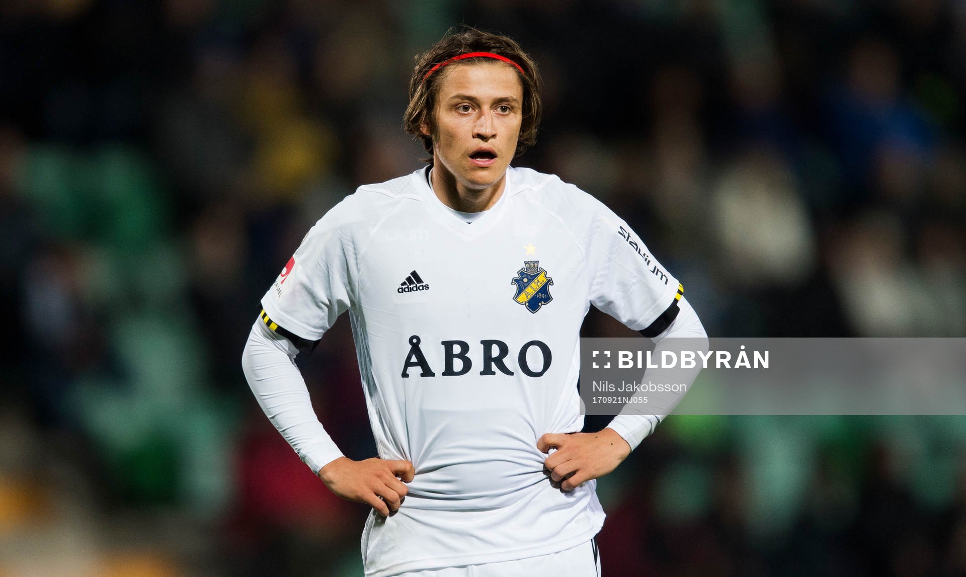 s Simon Thern