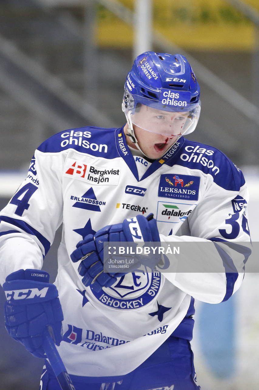 Leksands Olle Alsing blöder