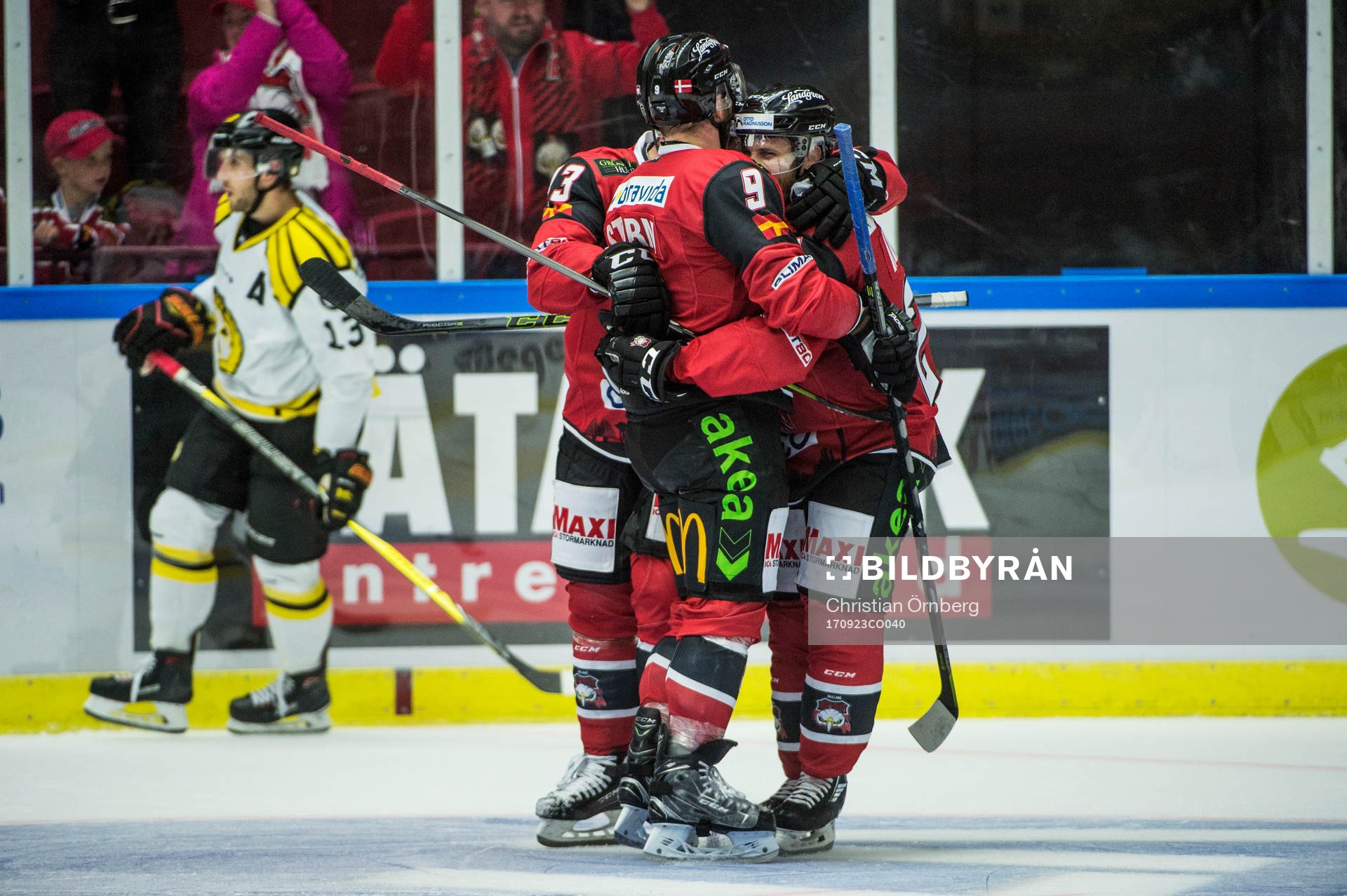 Malmö Redhawks Frederik Storm jublar