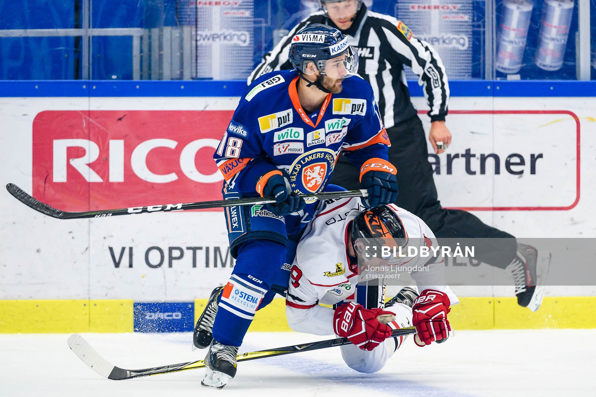 Örebros Tylor Spink faller