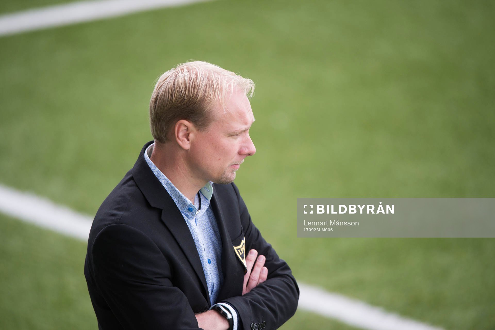 IFK Hässleholms tränare Daniel Nilsson i matchen i