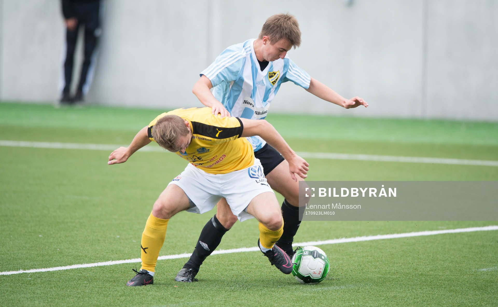 IFK Hässleholms Isak Olsson i matchen i division 2 mellan