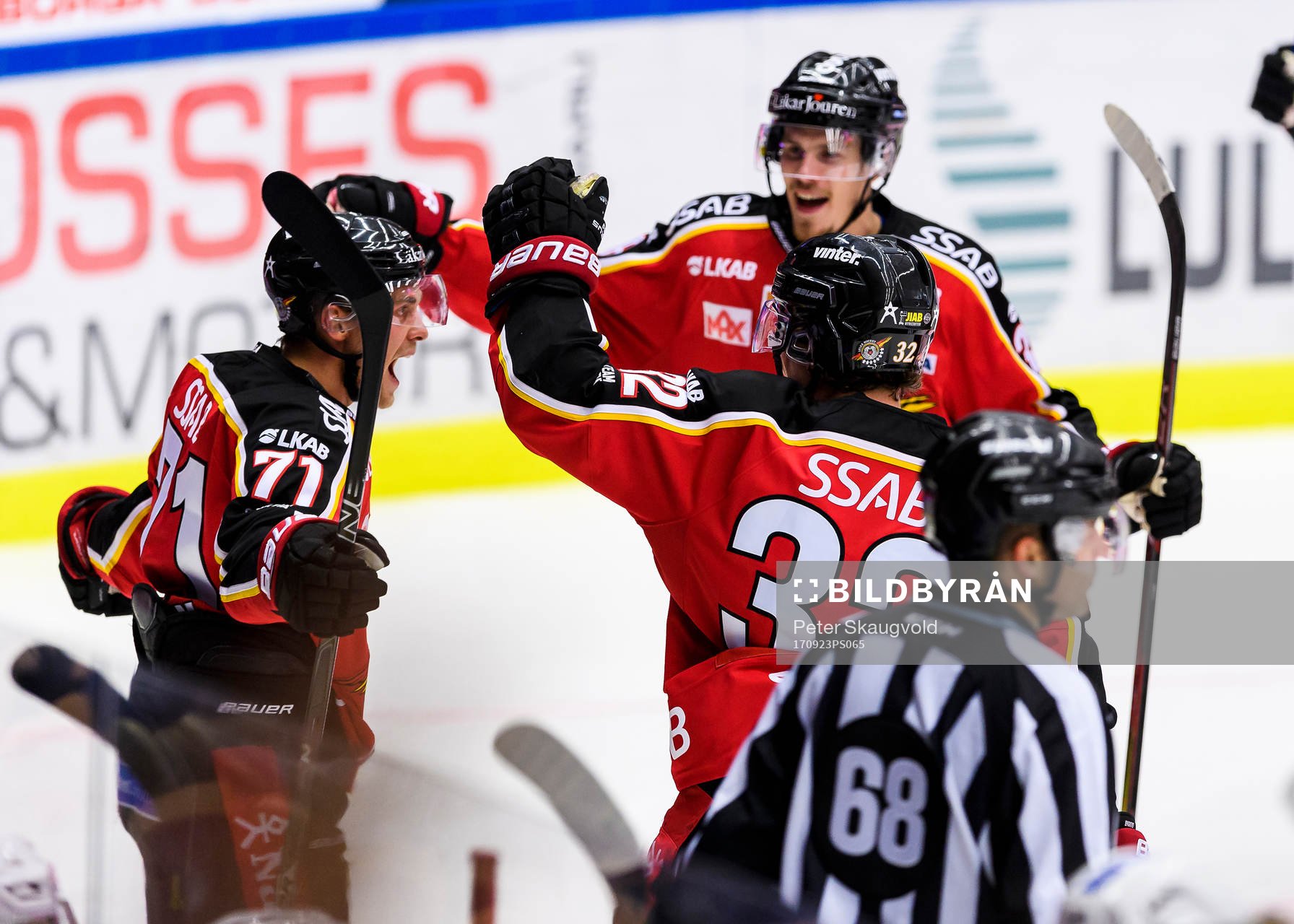 Luleås Patrick Cehlin (v) jublar