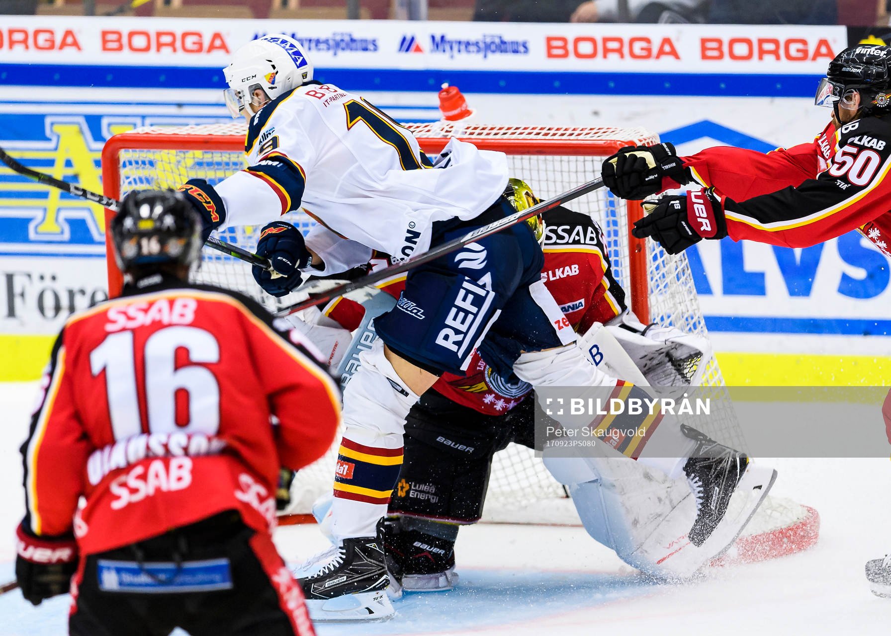 Djurgårdens Rene Bourque blir utvisad