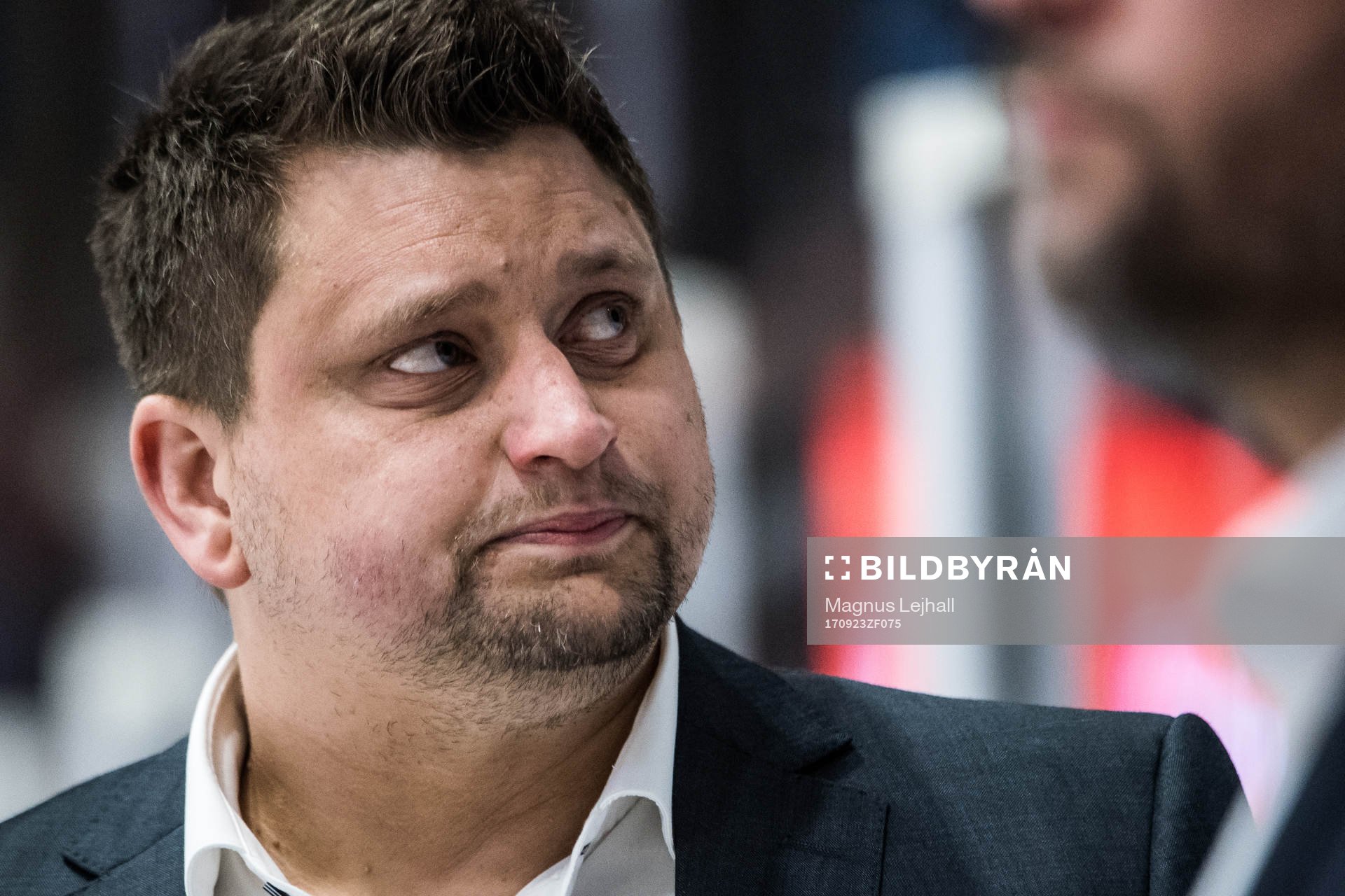 Moras tränare Mattias Karlin  deppar