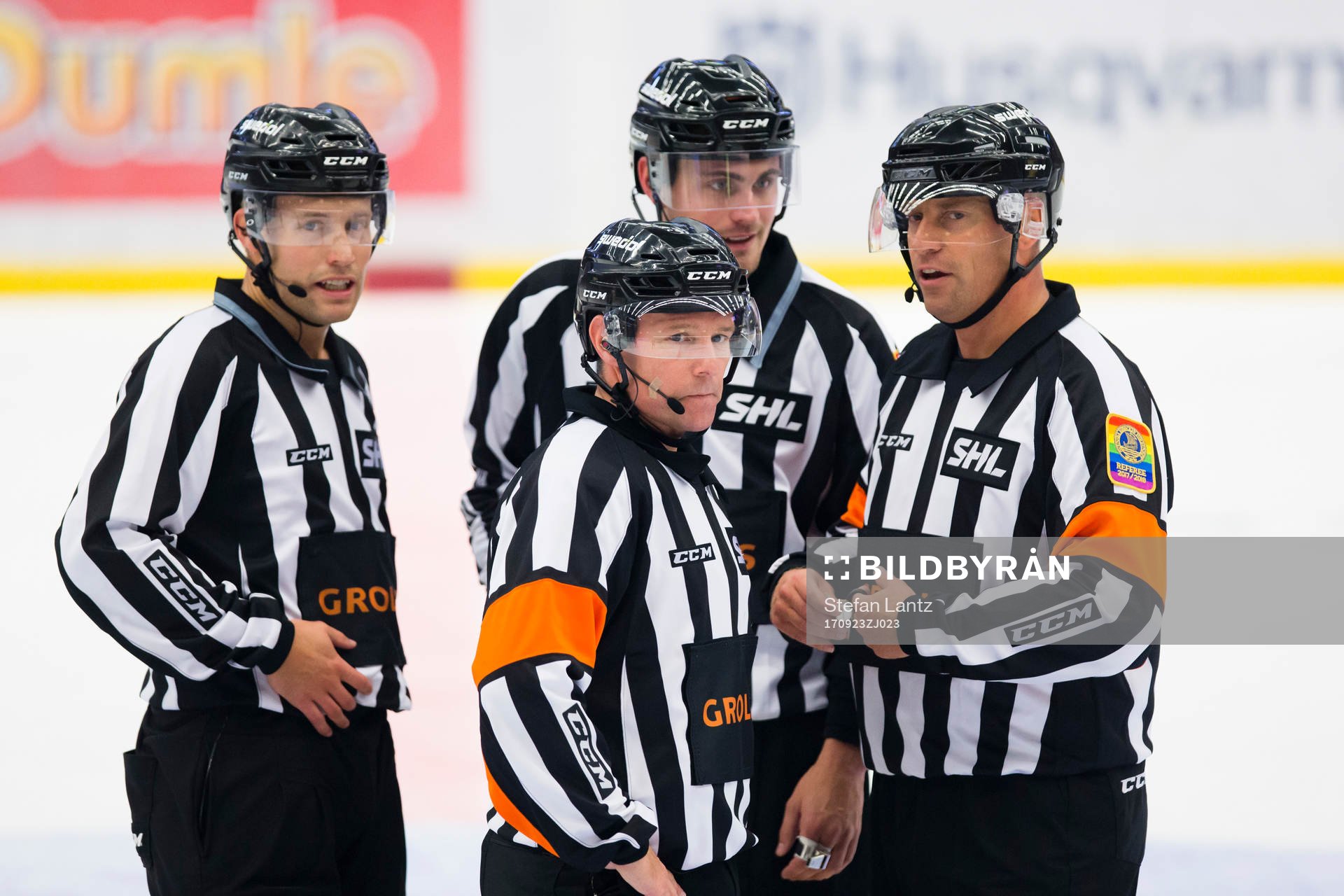 Domarna Andreas Lunden, Wolmer Edqvist, David Laksola och