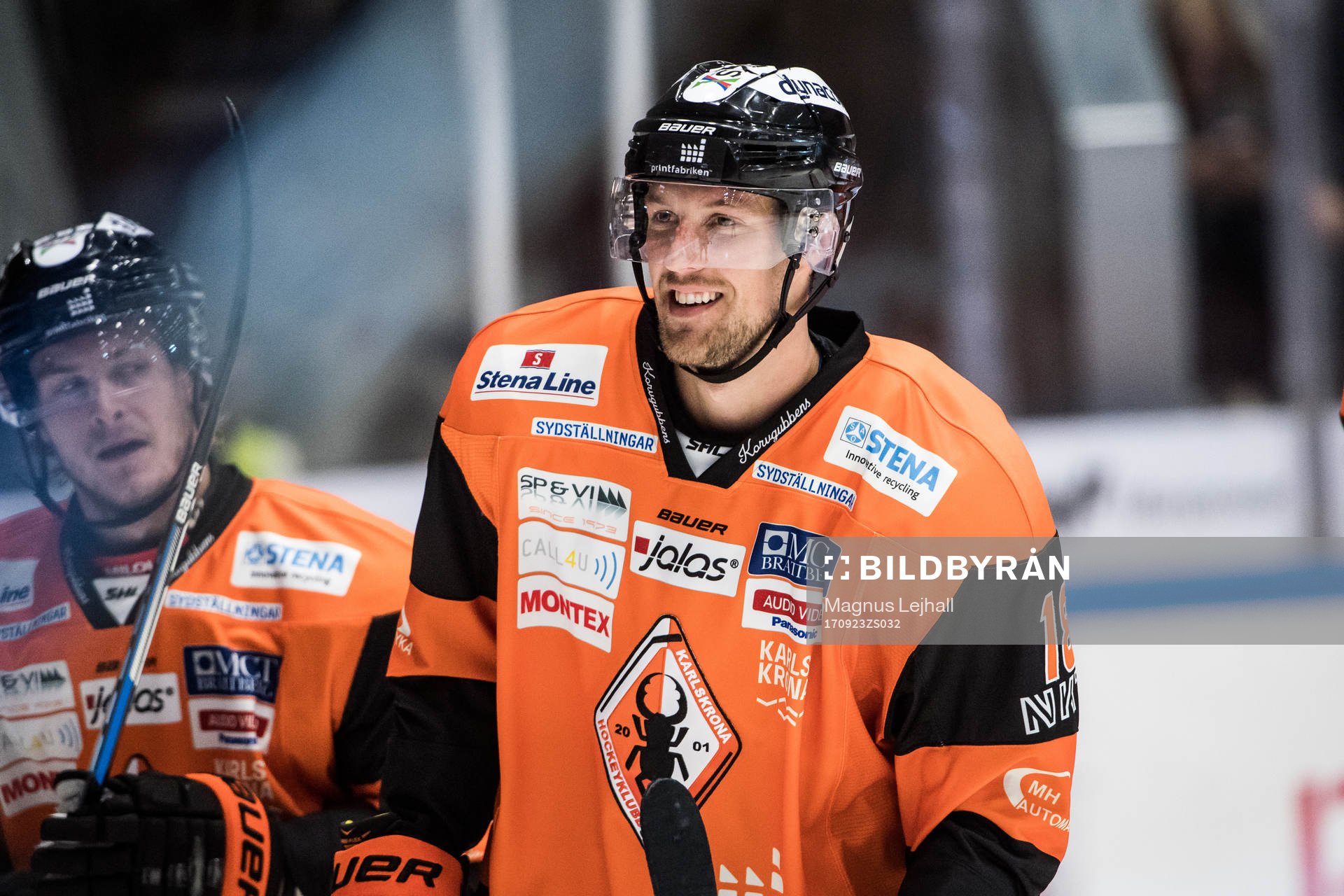 Karlskronas Emil Larsson jublar
