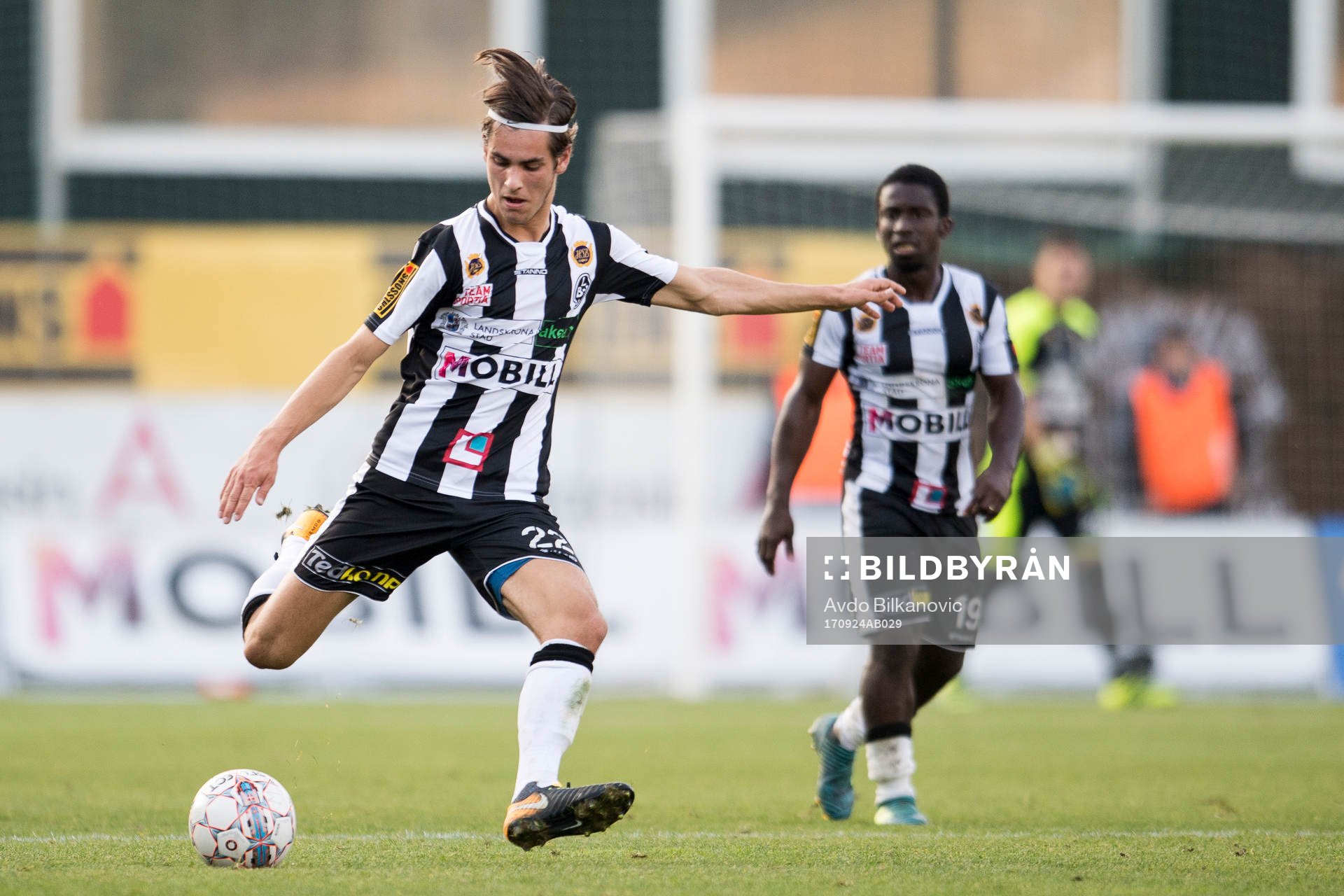 Landskronas Adi Nalic under fotbollsmatchen i Division 1 Södra mellan Landskrona och Ängelholm den 24 september 2017 i Landskrona.