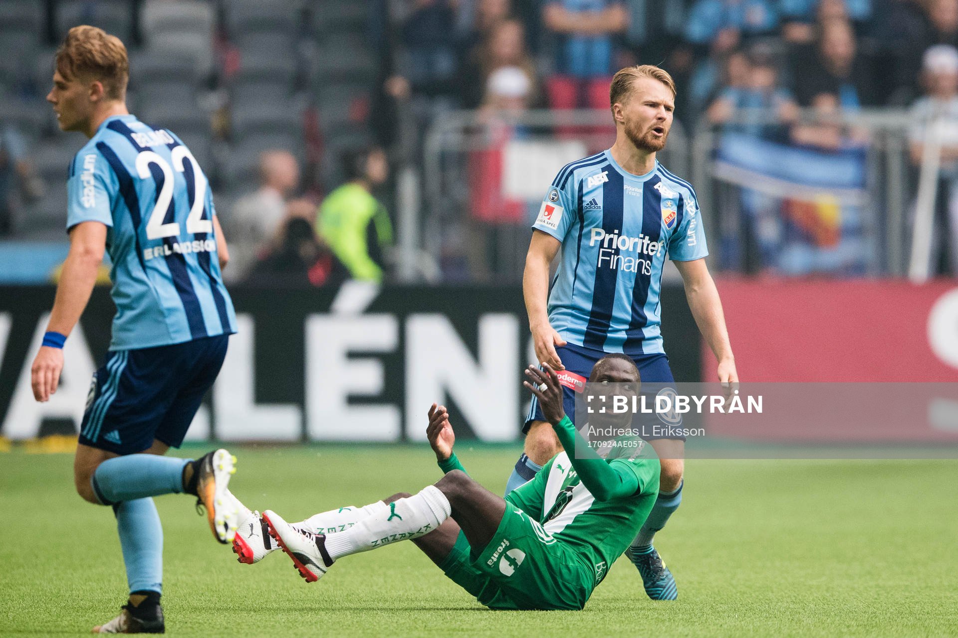 Hammarbys Pa Amat Dibba och Djurgårdens Jacob Une Larsson