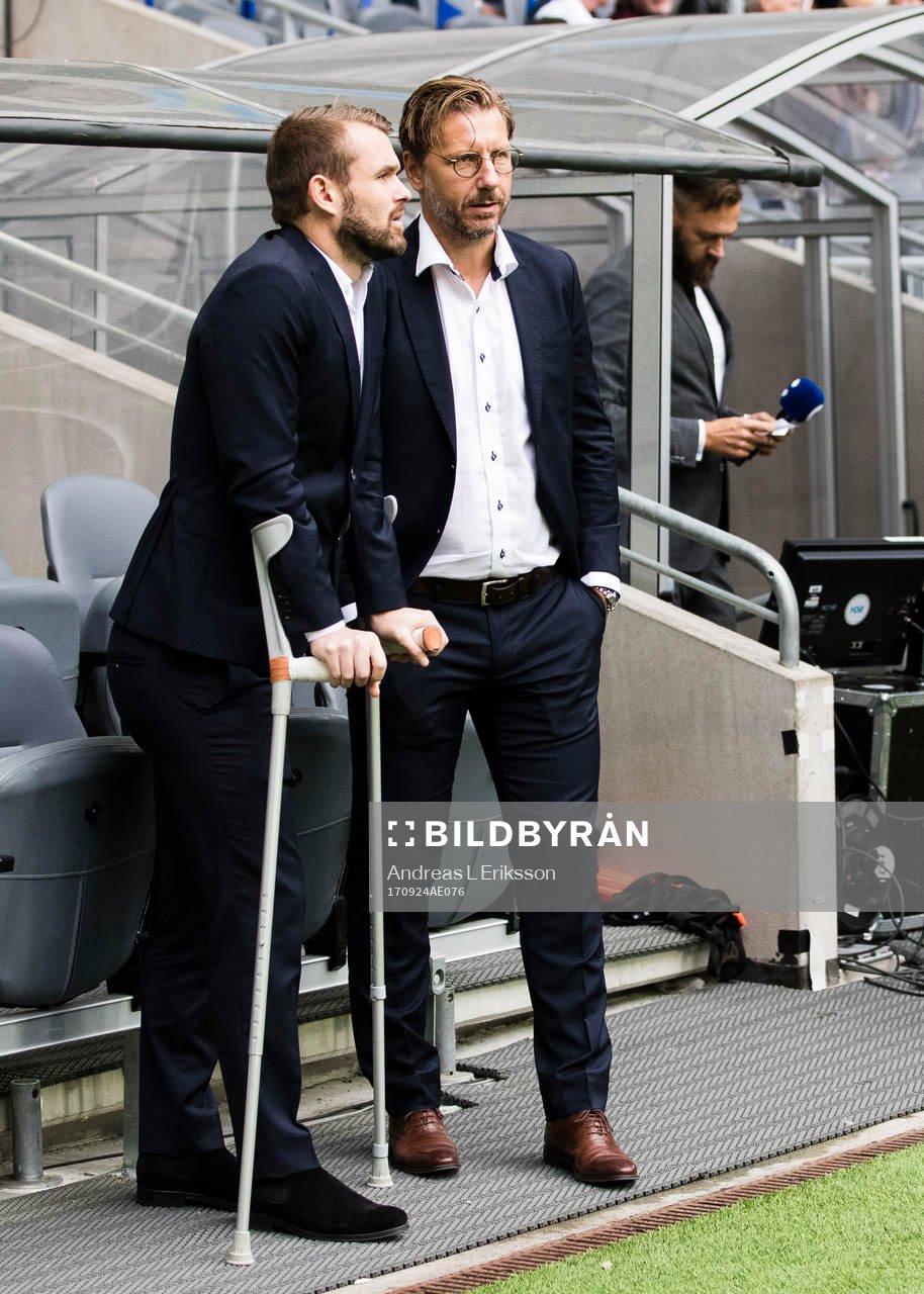 Hammarbys skadade Mads Fenger Nielsen och sportchef Jesper
