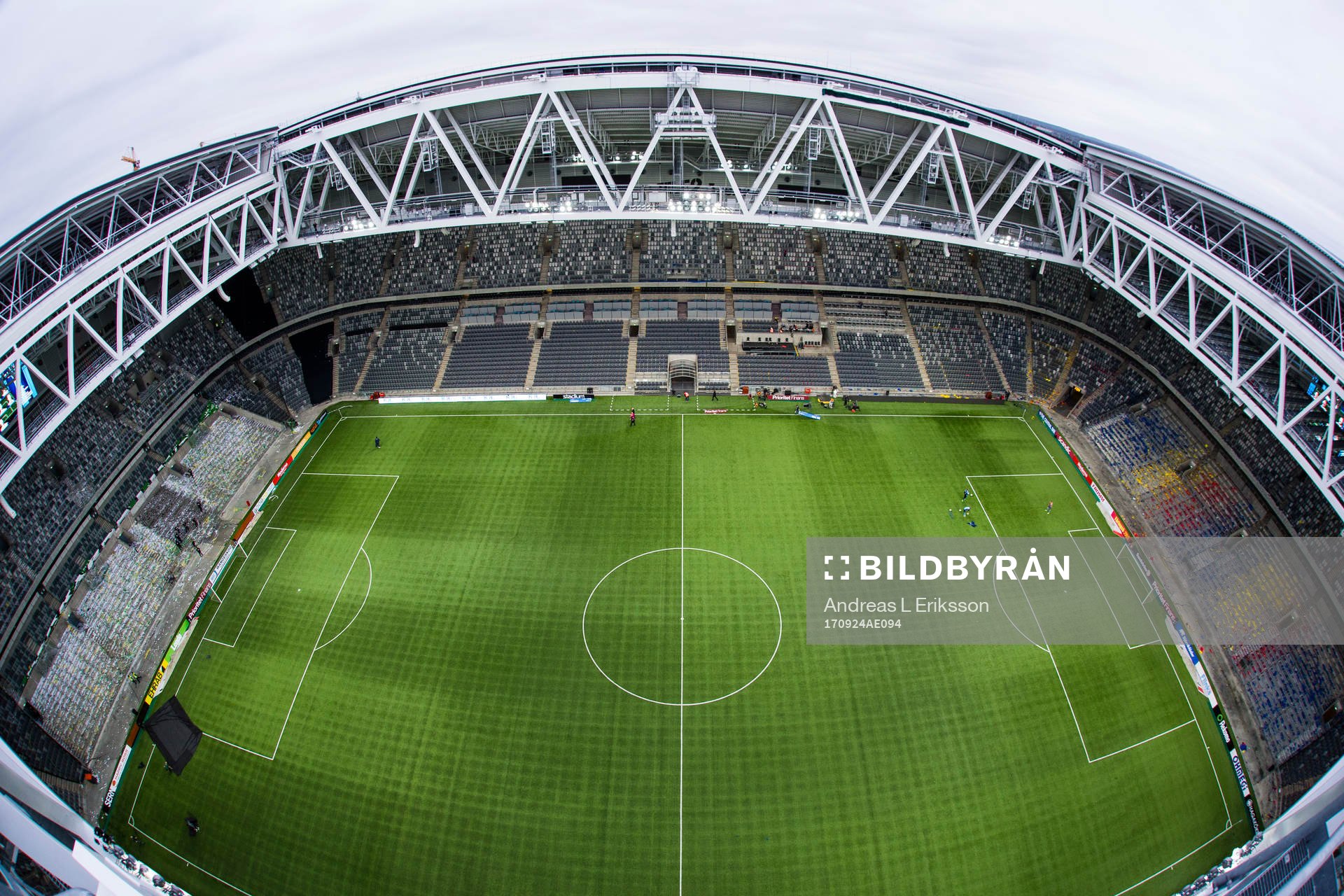 Ett tomt Tele2 Arena