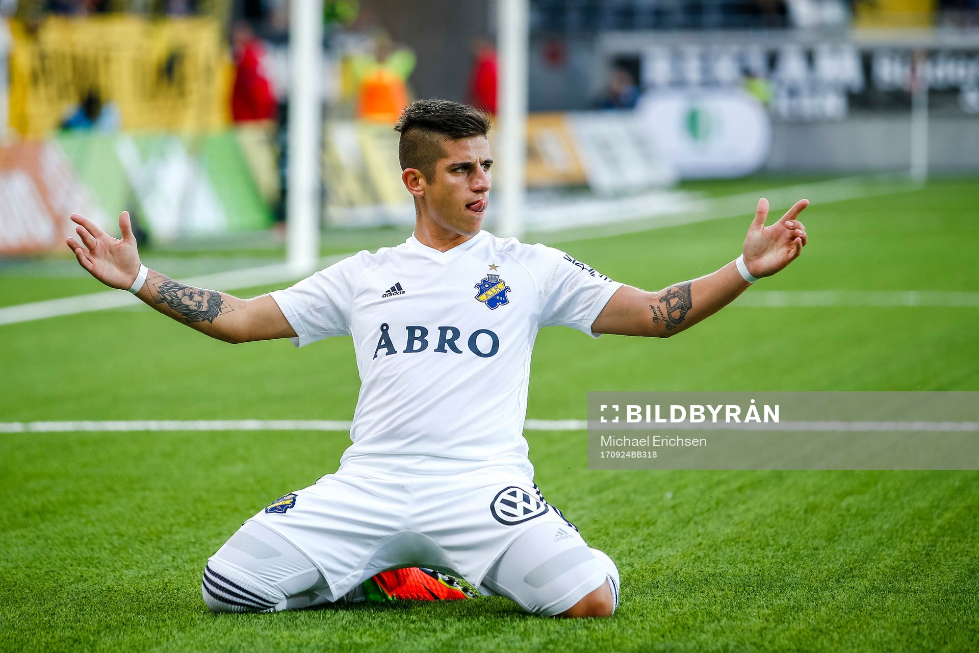 s Nicolas Marcelo Stefanelli jublar