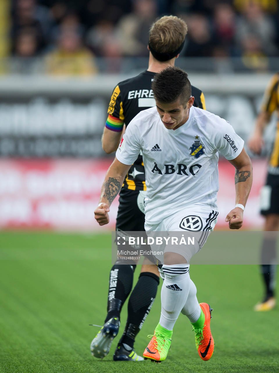 s Nicolas Marcelo Stefanelli jublar