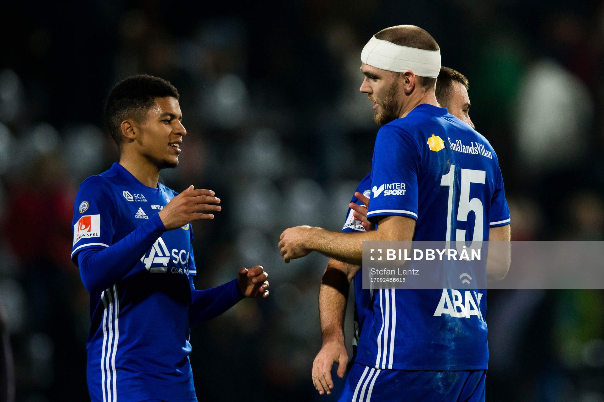 Sundsvalls Romain Gall och Marcus Danielson jublar