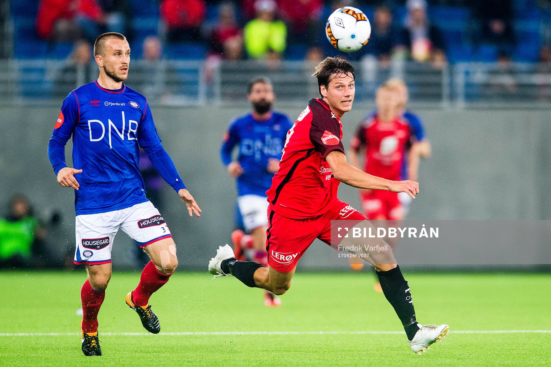 Enar Jaager of Vålerenga and Jakob Orlov of Brann