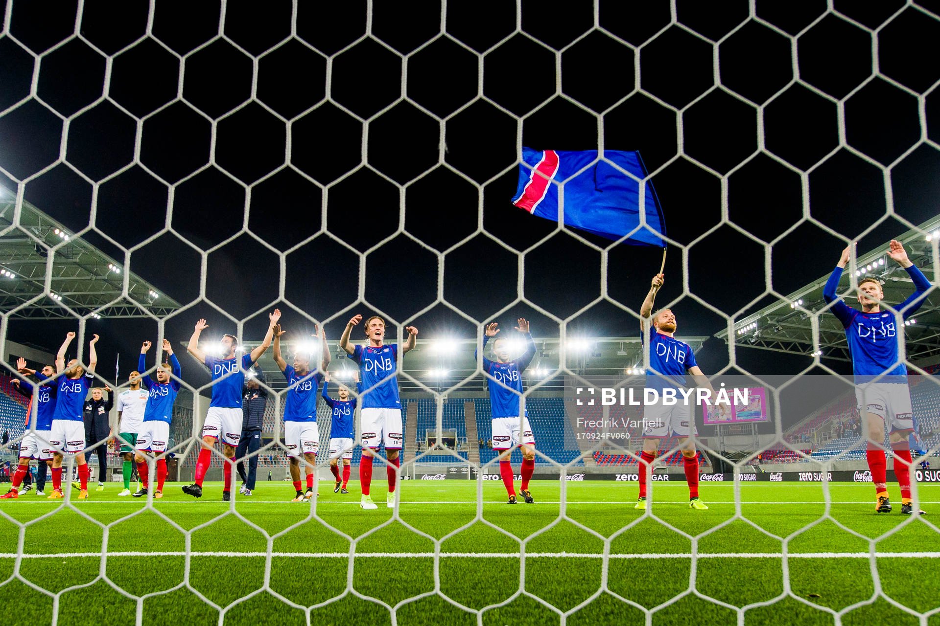 The Vålerenga team celebrates