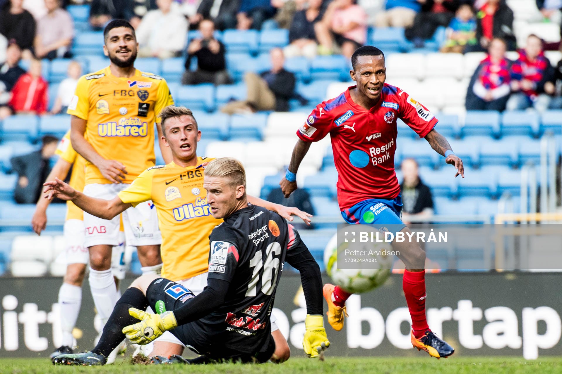 Helsingborgs Bradley Surprise Ralani med målchans mot