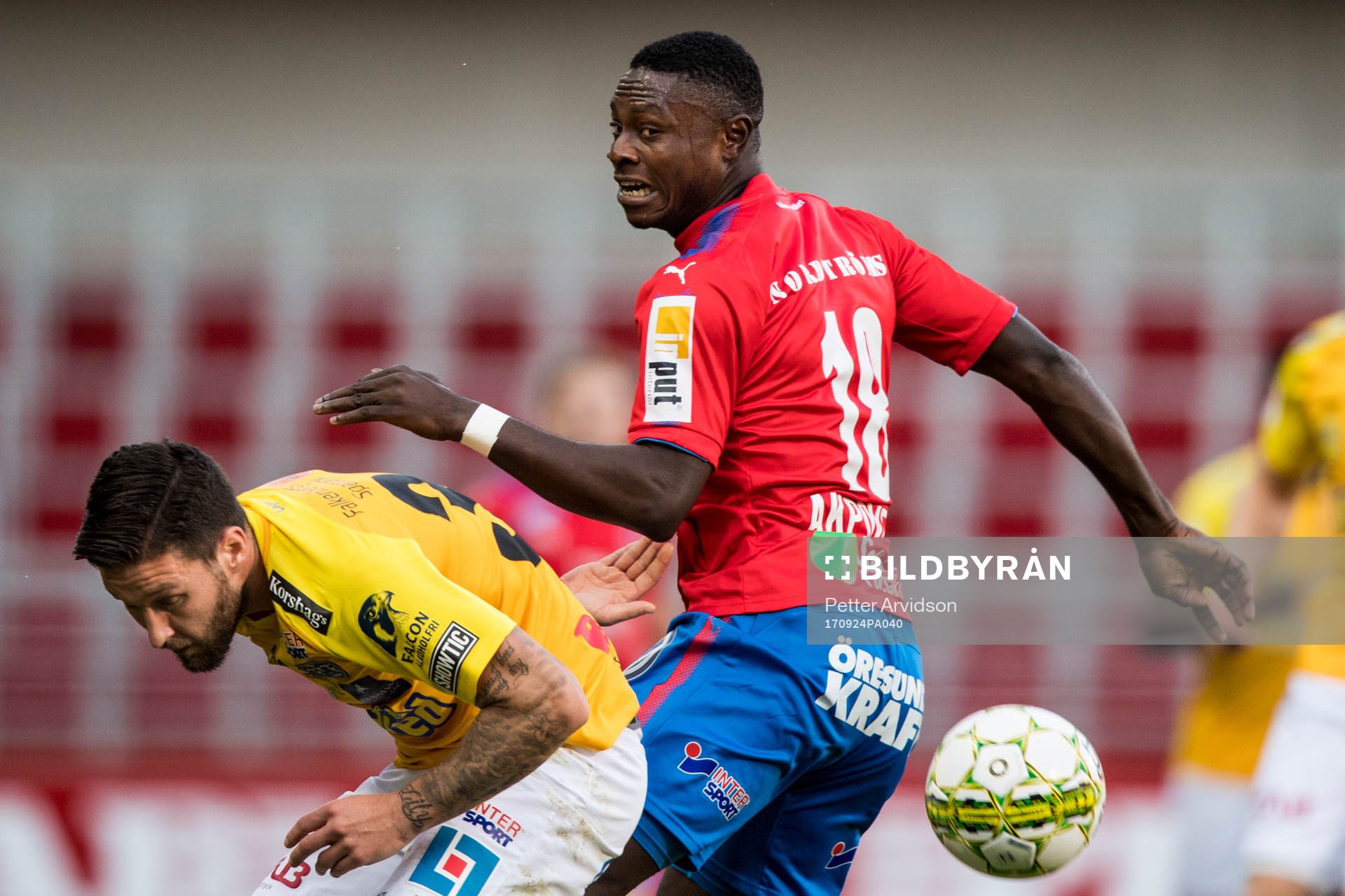 Helsingborgs Oke Akpoveta och Falkenbergs Hampus Svensson