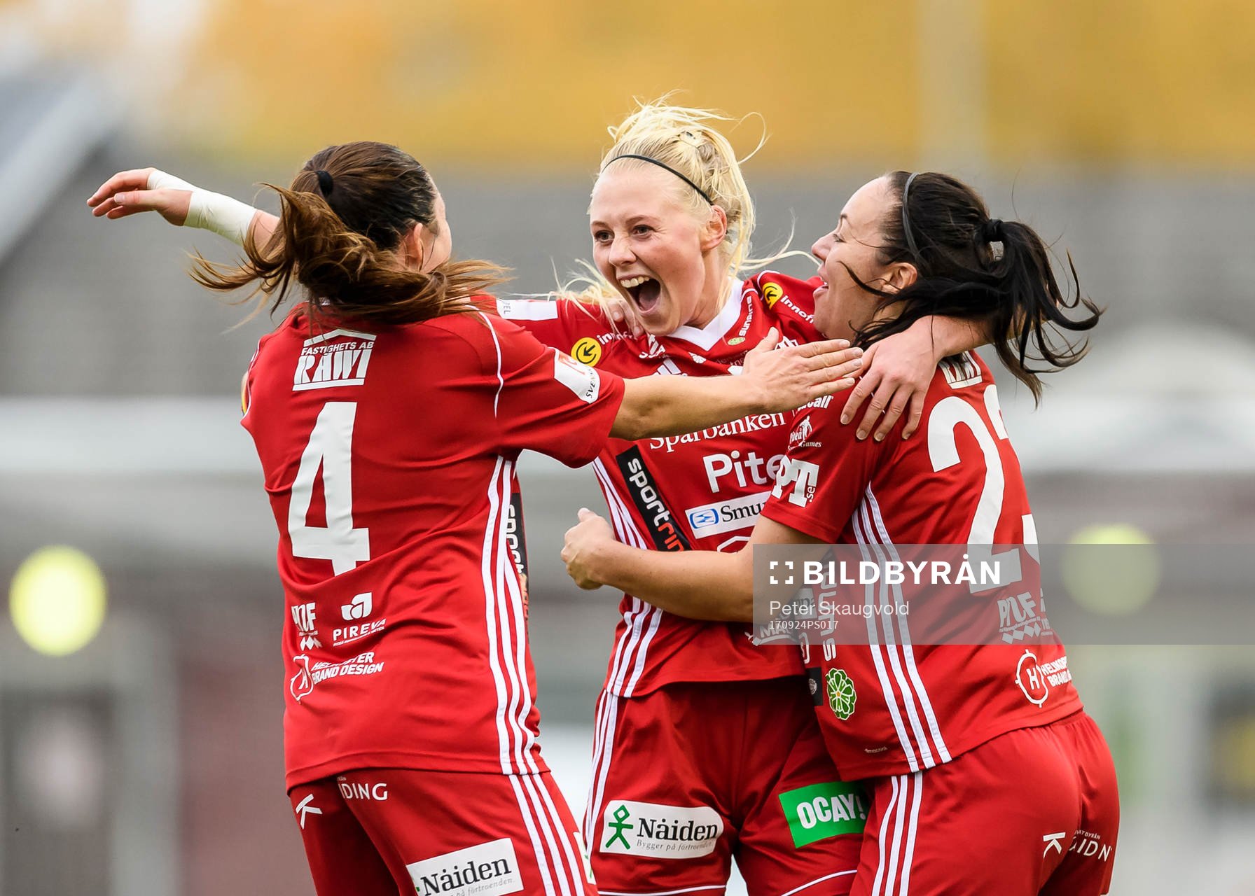 Piteås Elin Bragnum jublar