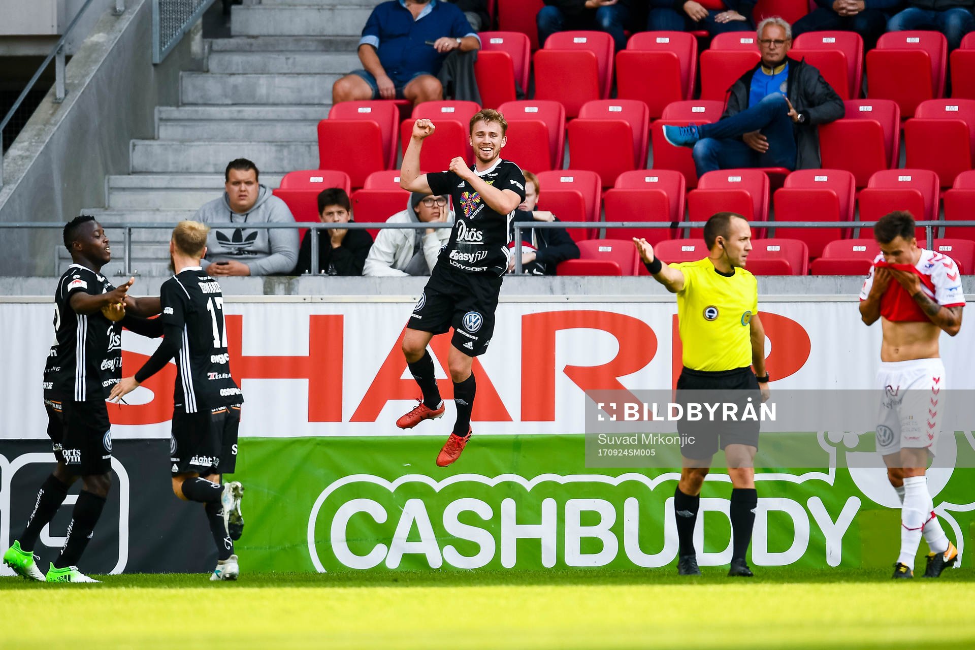 Östersunds Ludvig Fritzon jublar