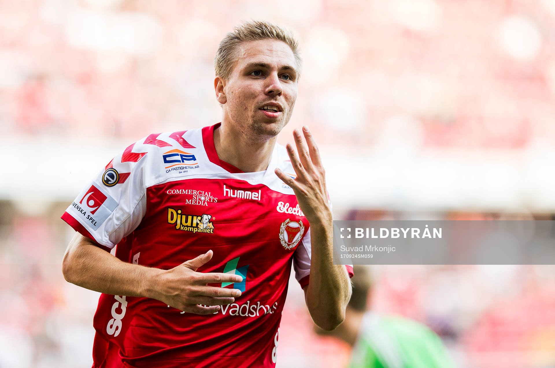 Kalmars Jonathan Ring jublar