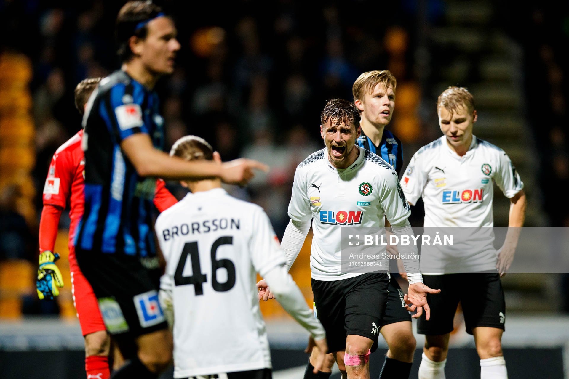 Örebros Filip Rogic skäller ut Arvid Brorsson