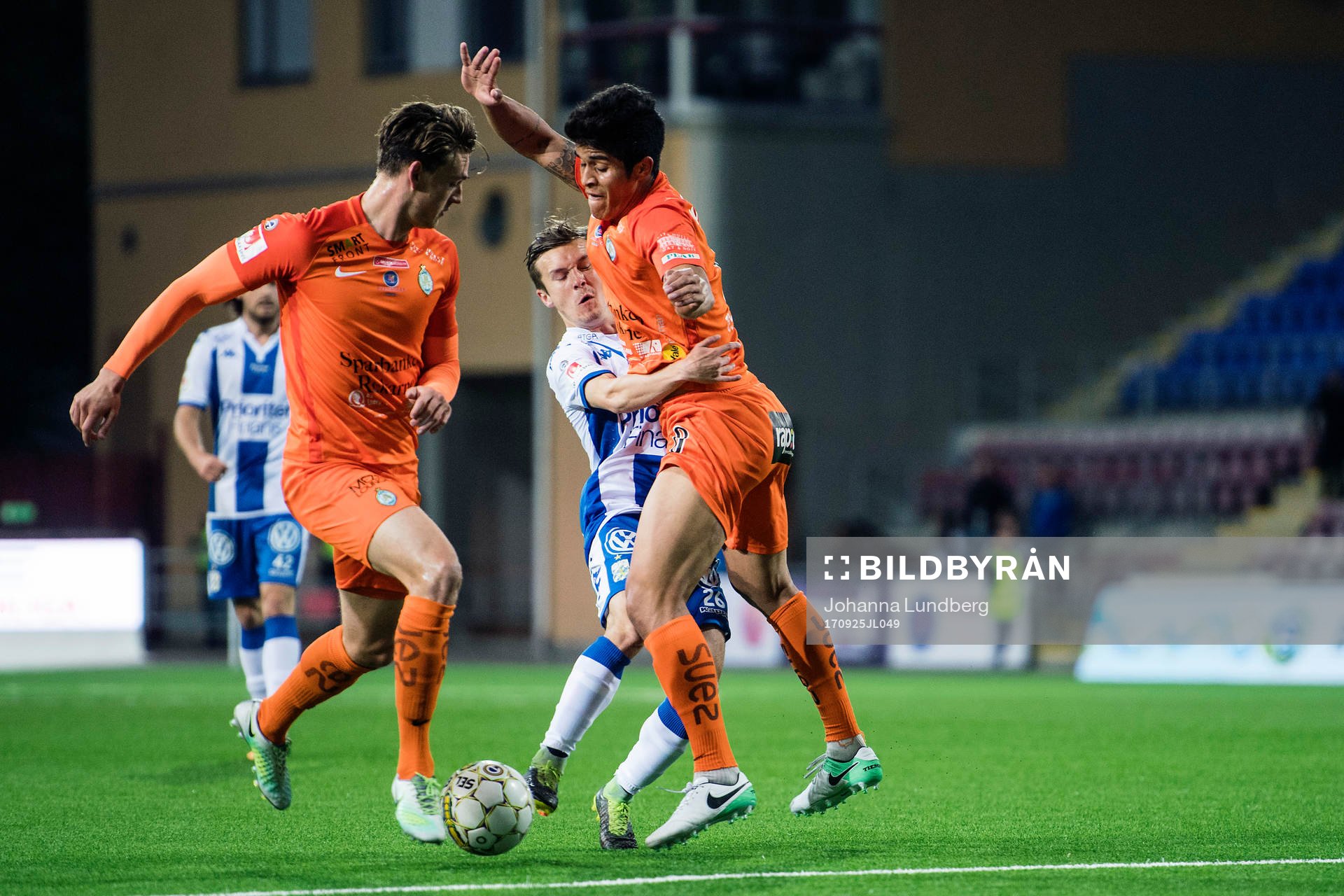 IFK Göteborgs Patrik Karlsson Lagemyr och AFC Eskilstunas