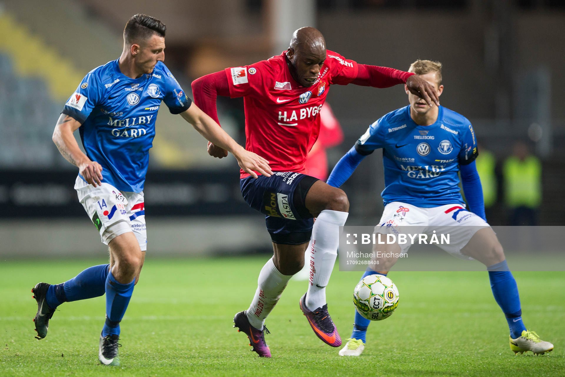 Trelleborgs Alexander Blomqvist och Örgrytes Hakeem Araba
