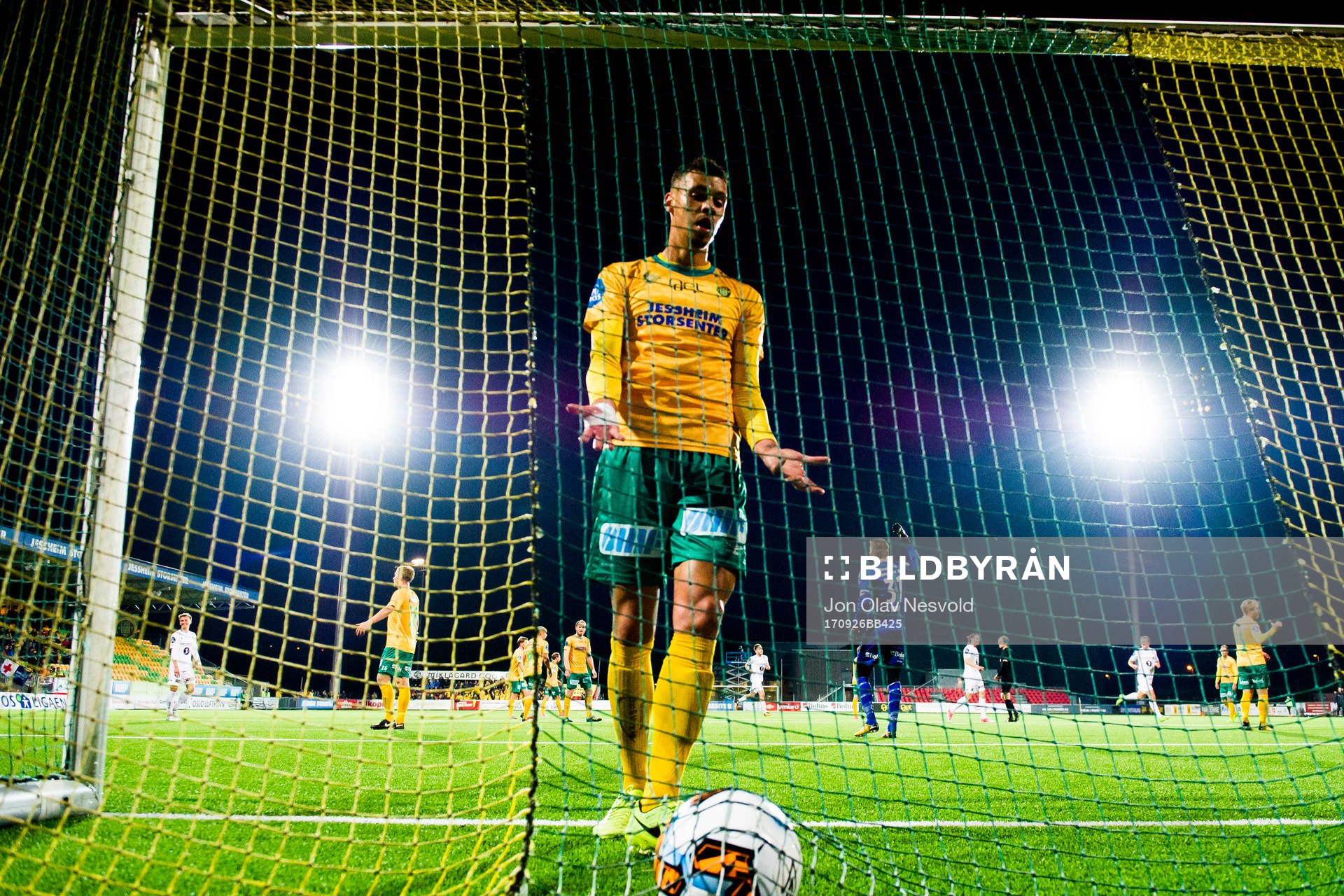 Emmanuel Troudart of Ull/Kisa looks dejected