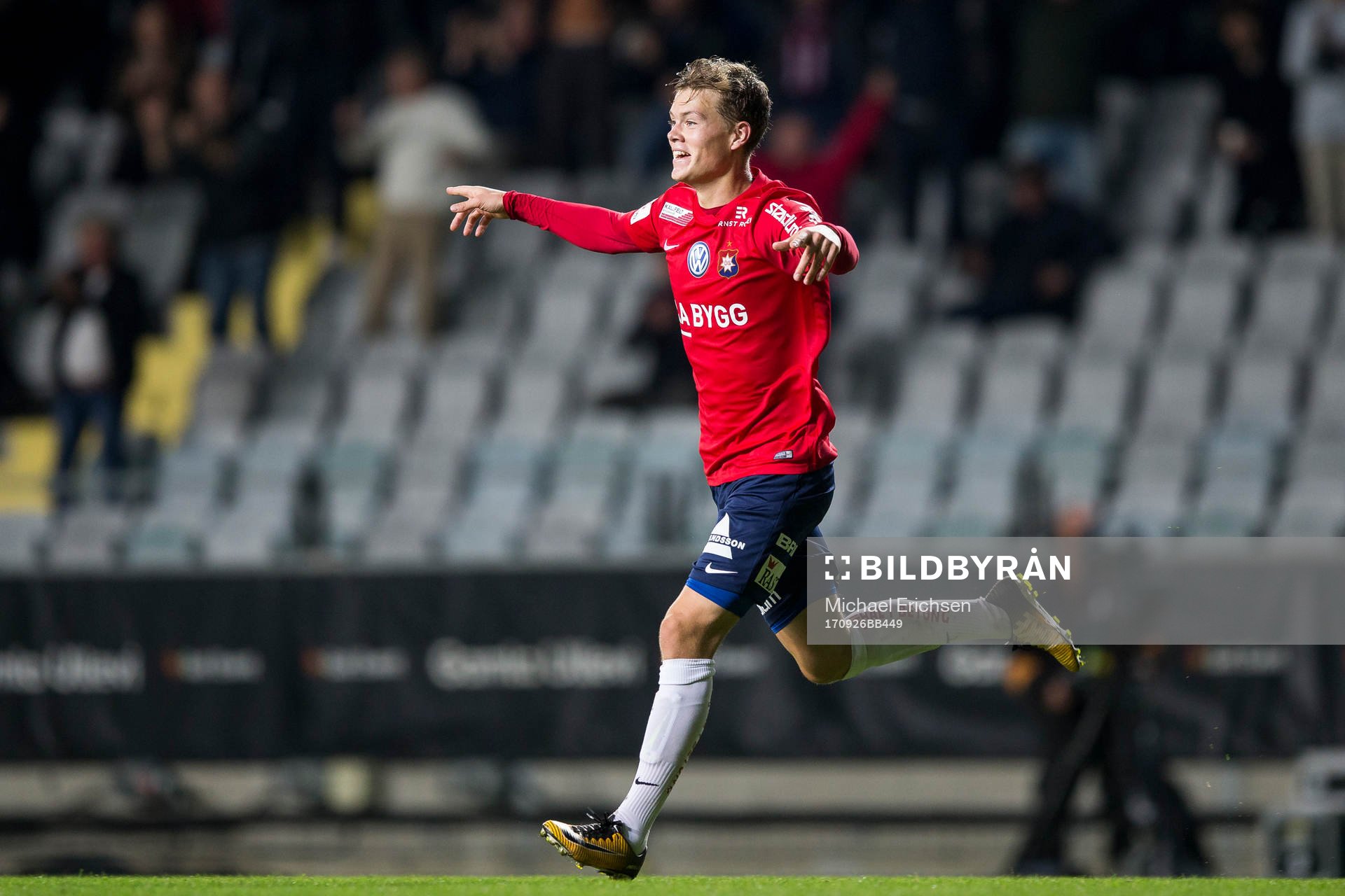 Örgrytes Albin Skoglund jublar