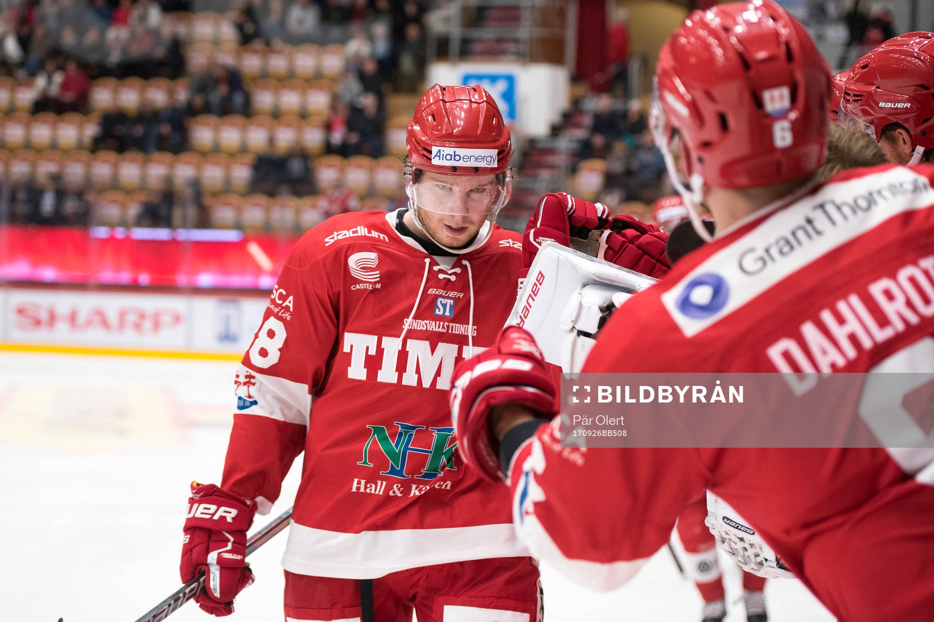 Timrås Lukas Zetterberg jublar