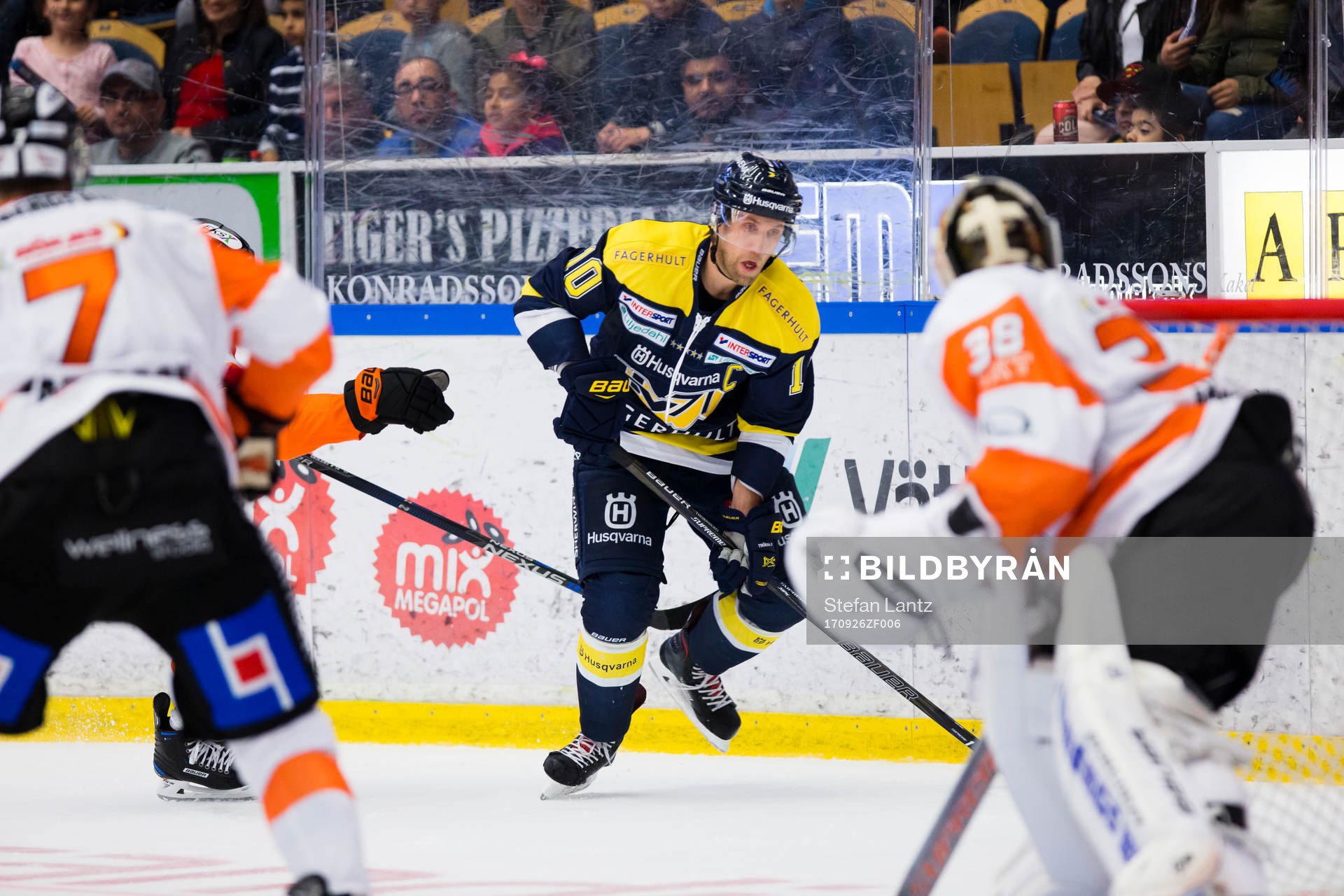 s Martin Thörnberg med pucken