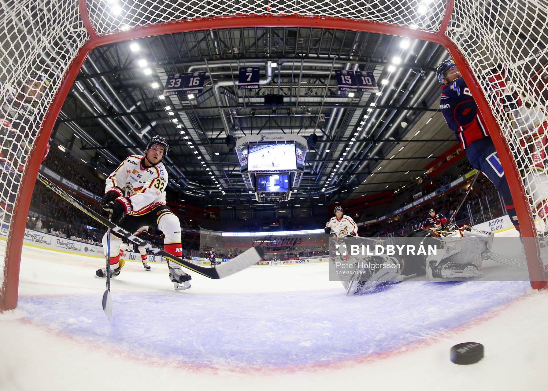 Mål 1-1 av Linköpings Derek Roy förbi Luleås målvakt