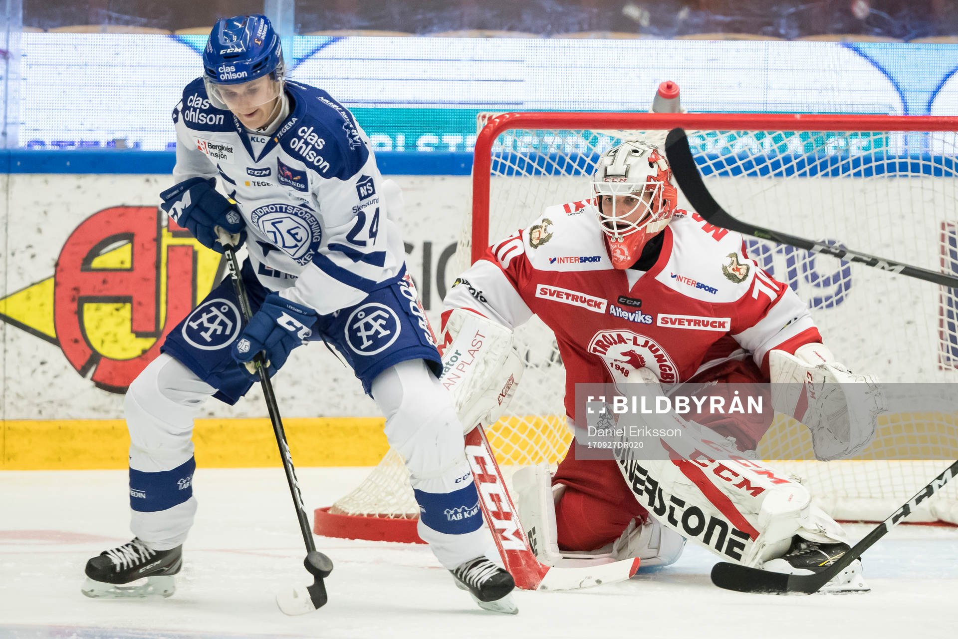 Leksands Isak Skedung framför Troja/Ljungby Trojas