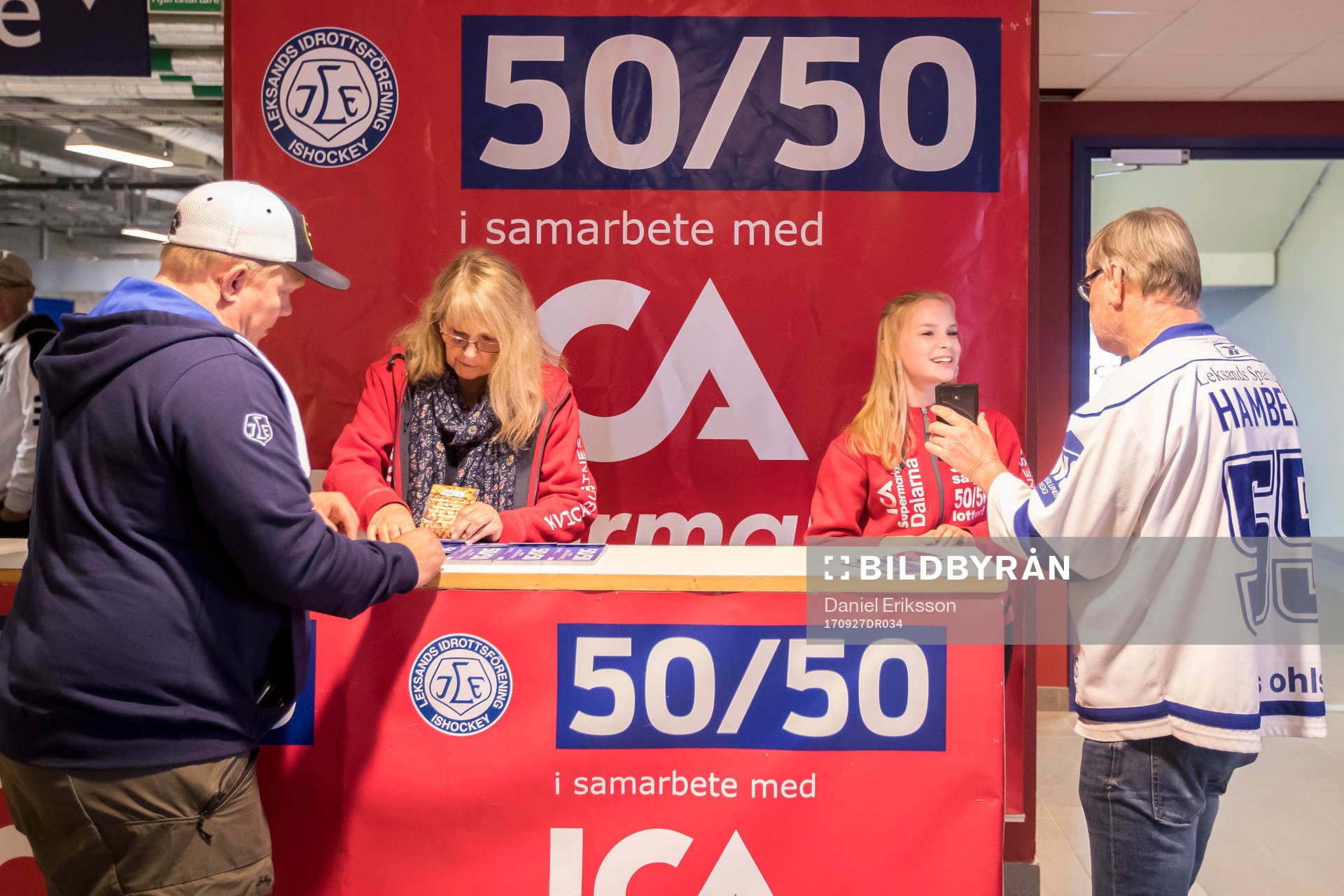 50-50 lotteri vid ishockeymatchen i HockeyAllsvenskan