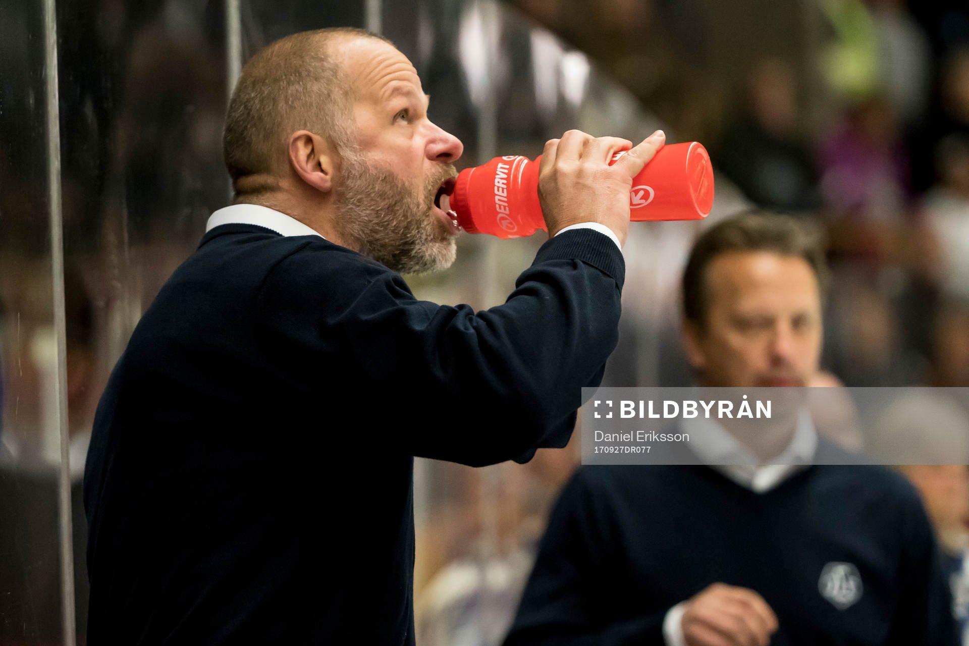 Leksands tränare Markus Åkerblom  i ishockeymatchen i