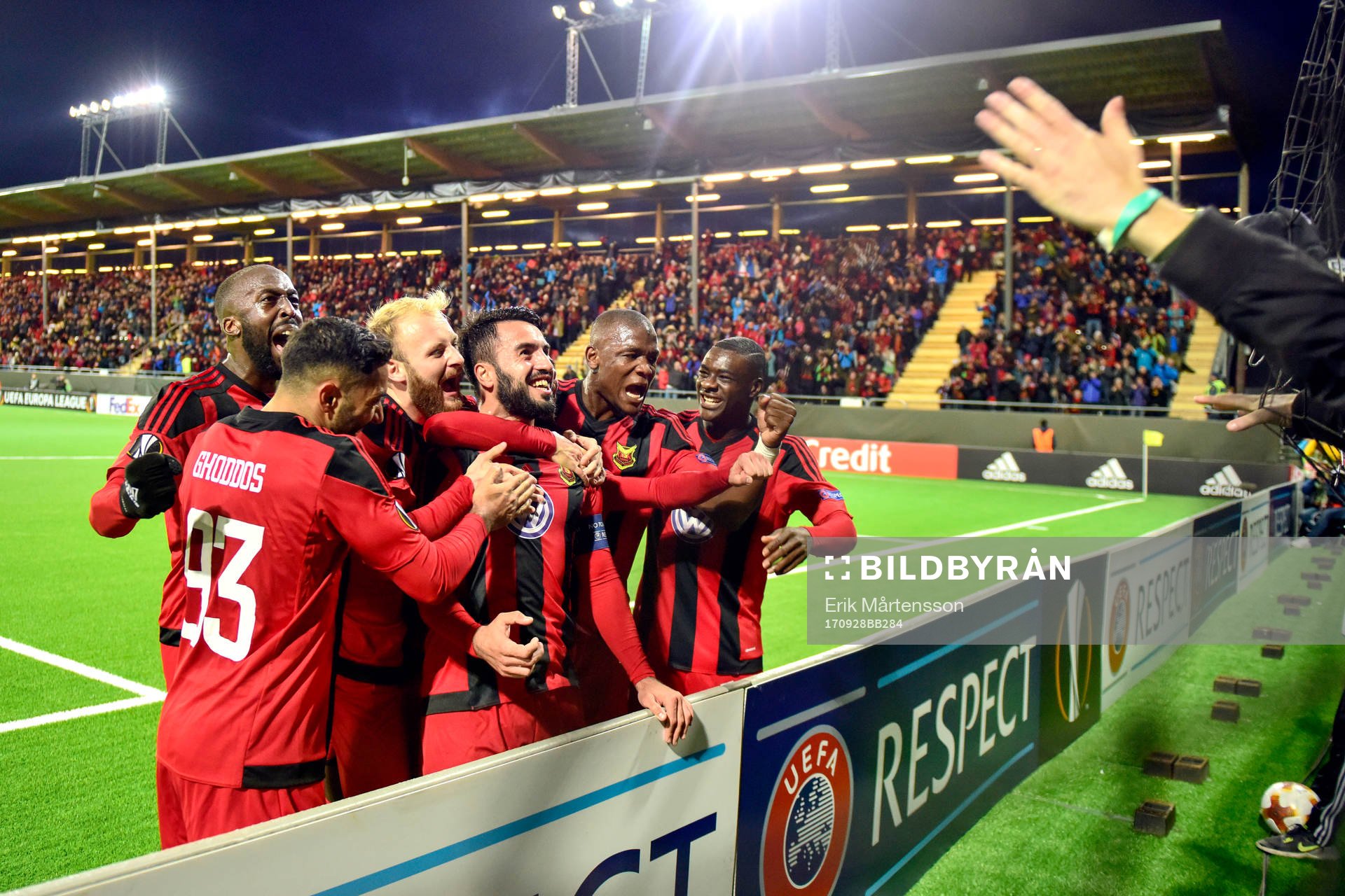 Östersunds Brwa Nouri jublar med lagkamrater
