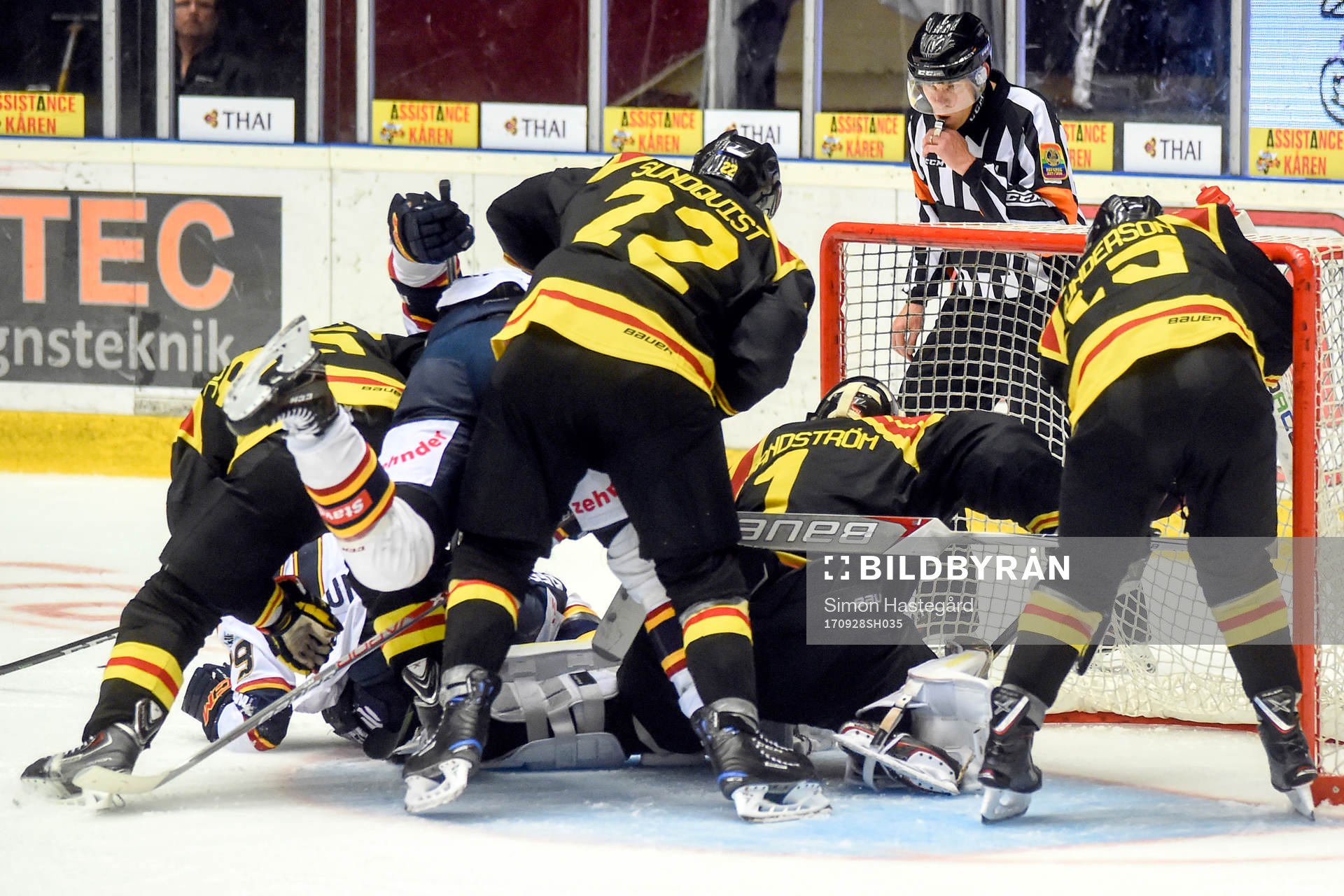 Brynäs målvakt Felix Sandström är nära att få