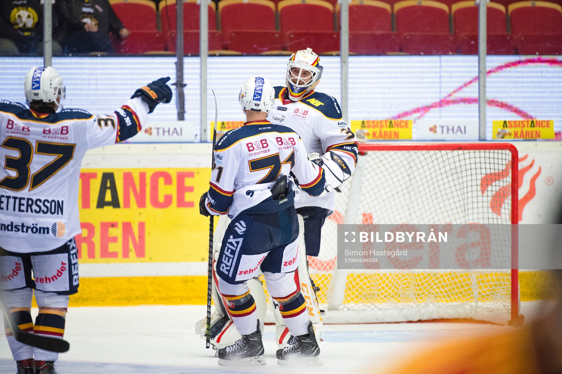 Djurgårdens Jonathan Davidsson och målvakt Adam Reideborn