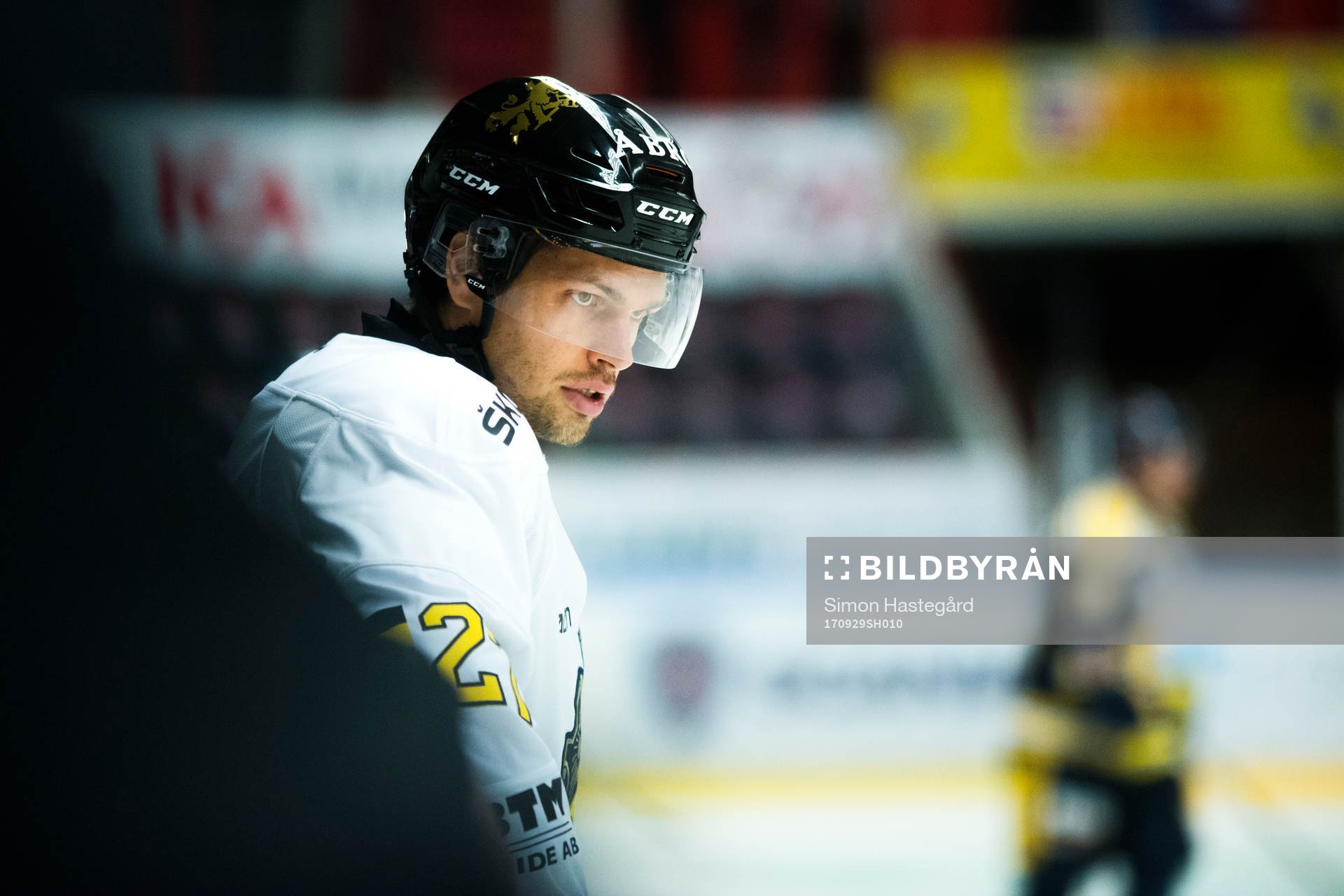 s Eric Castonguay före ishockeymatchen i Hockeyallsvenskan
