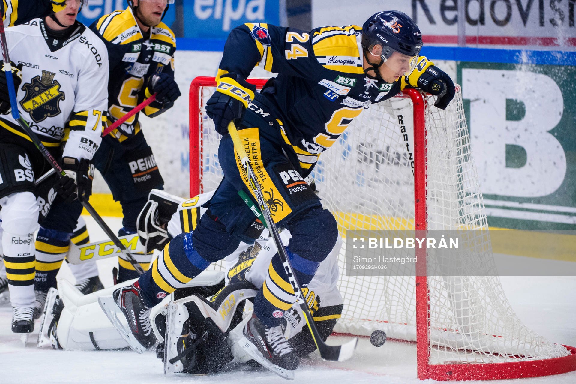 s målvakt Erik Källgren