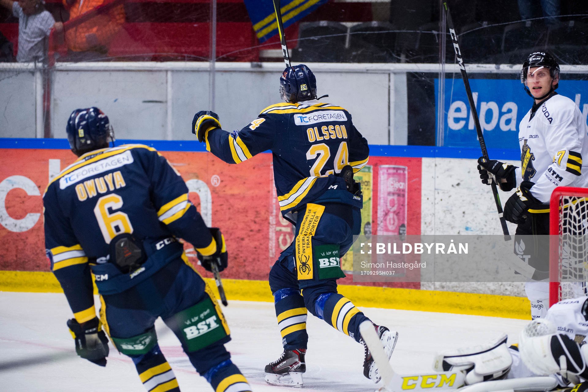 Södertäljes Hampus Olsson jublar
