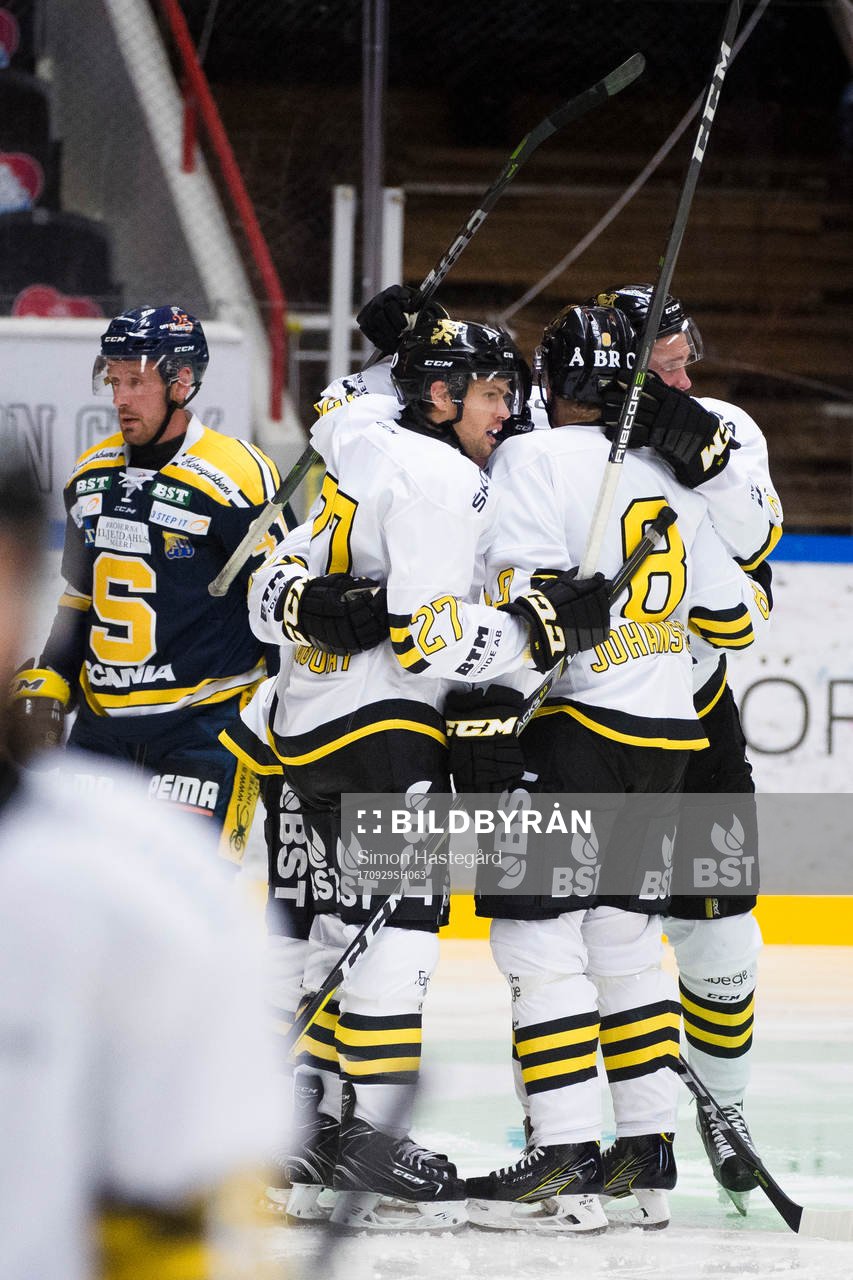 s Eric Castonguay jublar